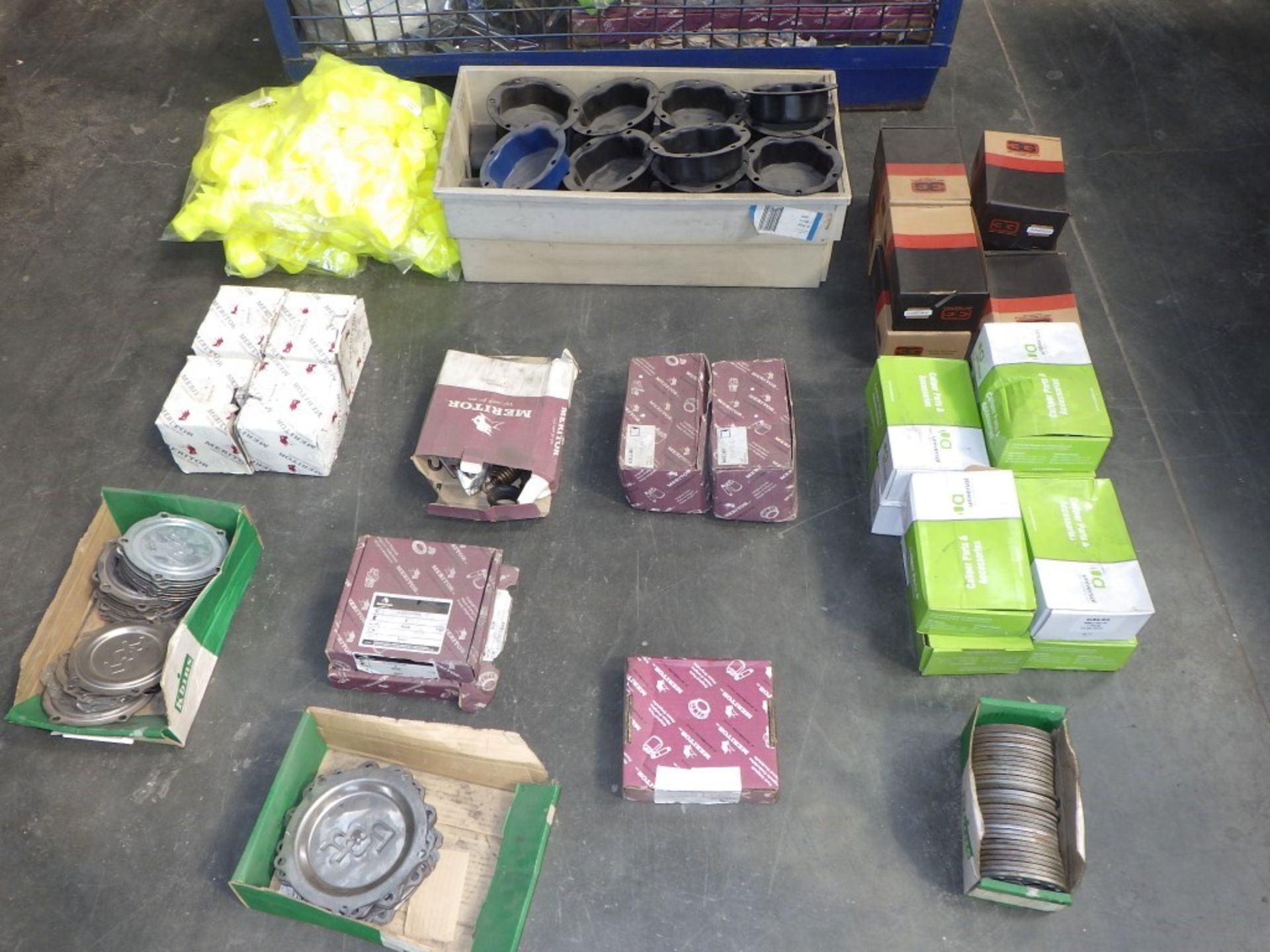 Assorted Trailer Parts (1 Pallet) - Image 3 of 31