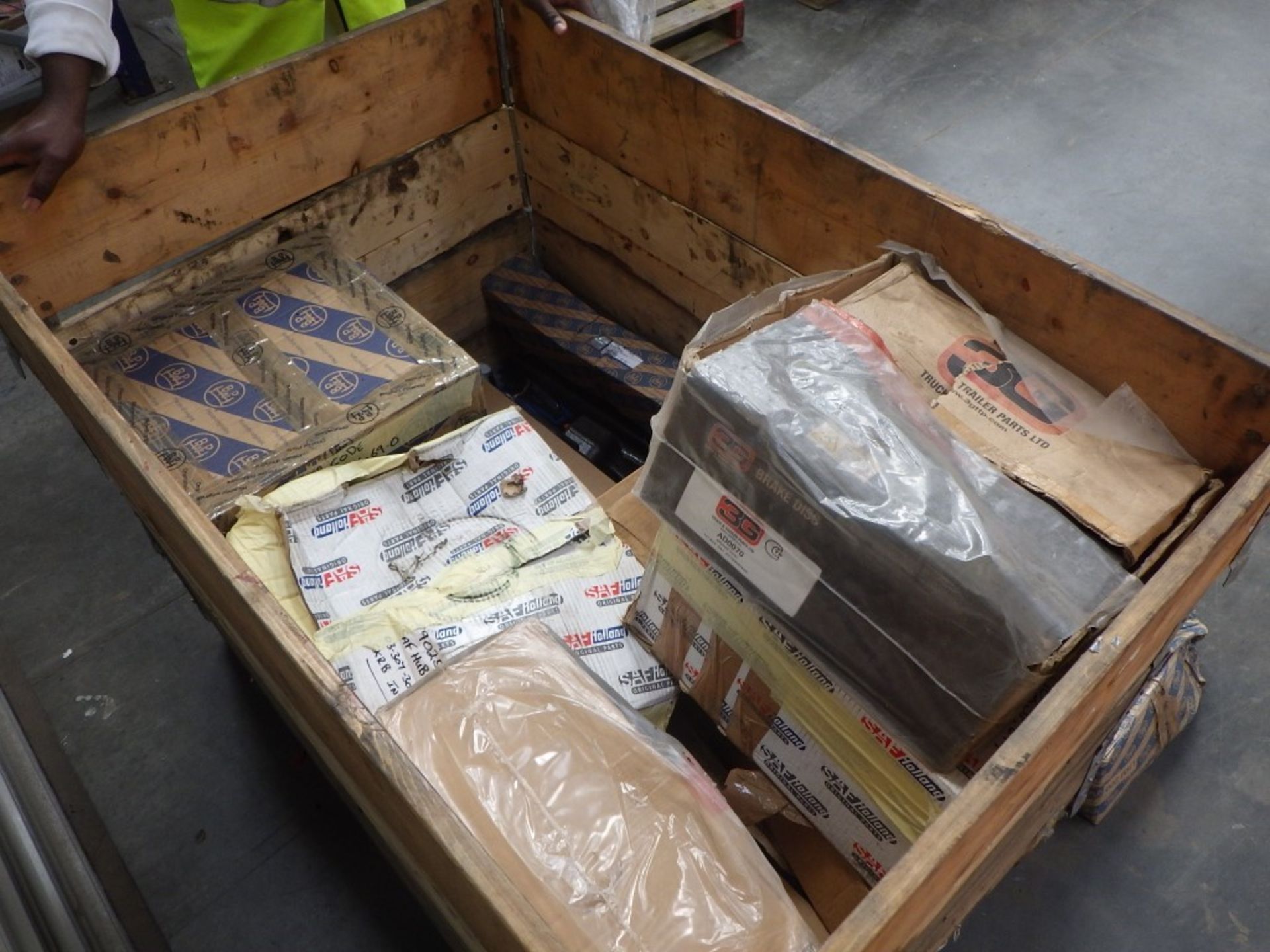 Assorted Trailer Parts (1 Pallet) - Image 2 of 21