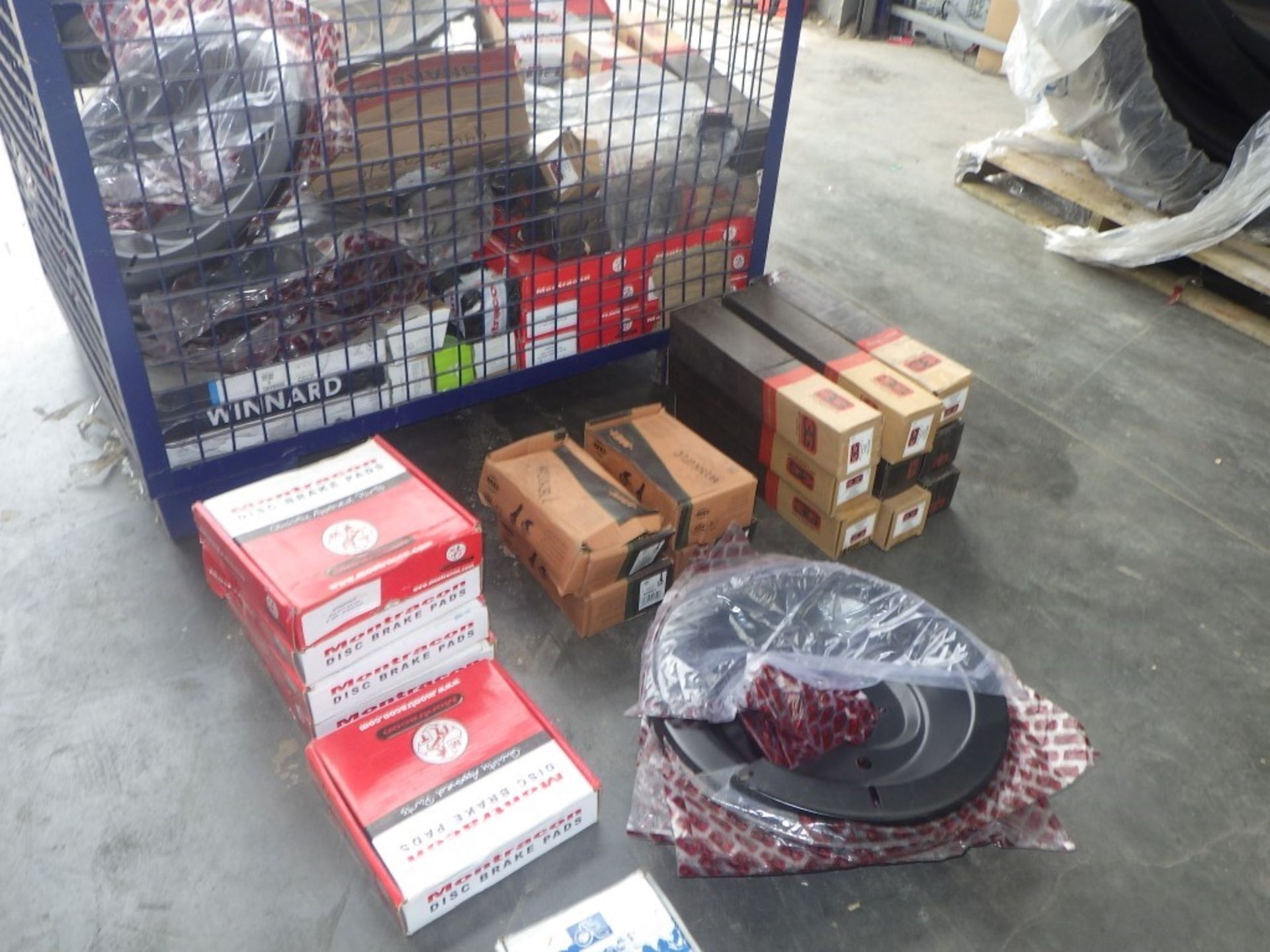 Assorted Trailer / Truck Running Gear / Axle / Suspension / Brake parts (1 Pallet) - Image 2 of 24