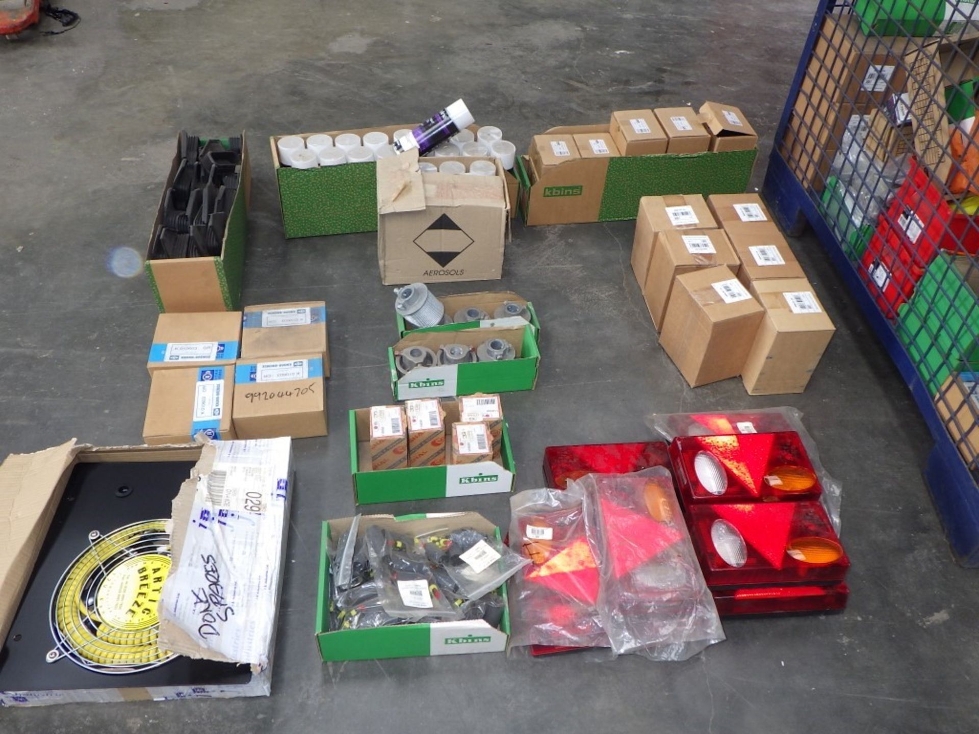 Assorted Trailer Parts (1 Pallet) - Image 3 of 25