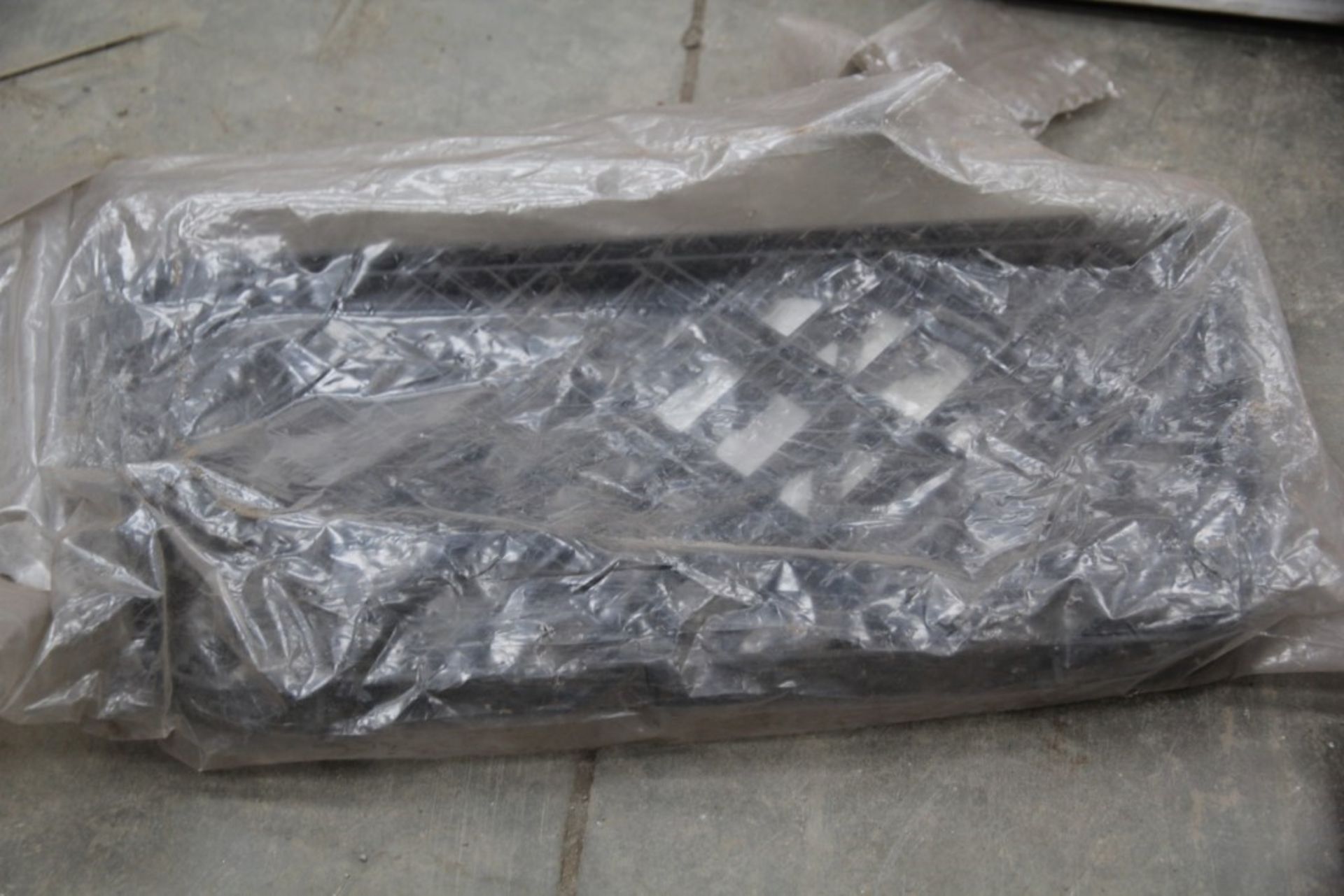 Renault Parts (1 Pallet) - Image 8 of 21