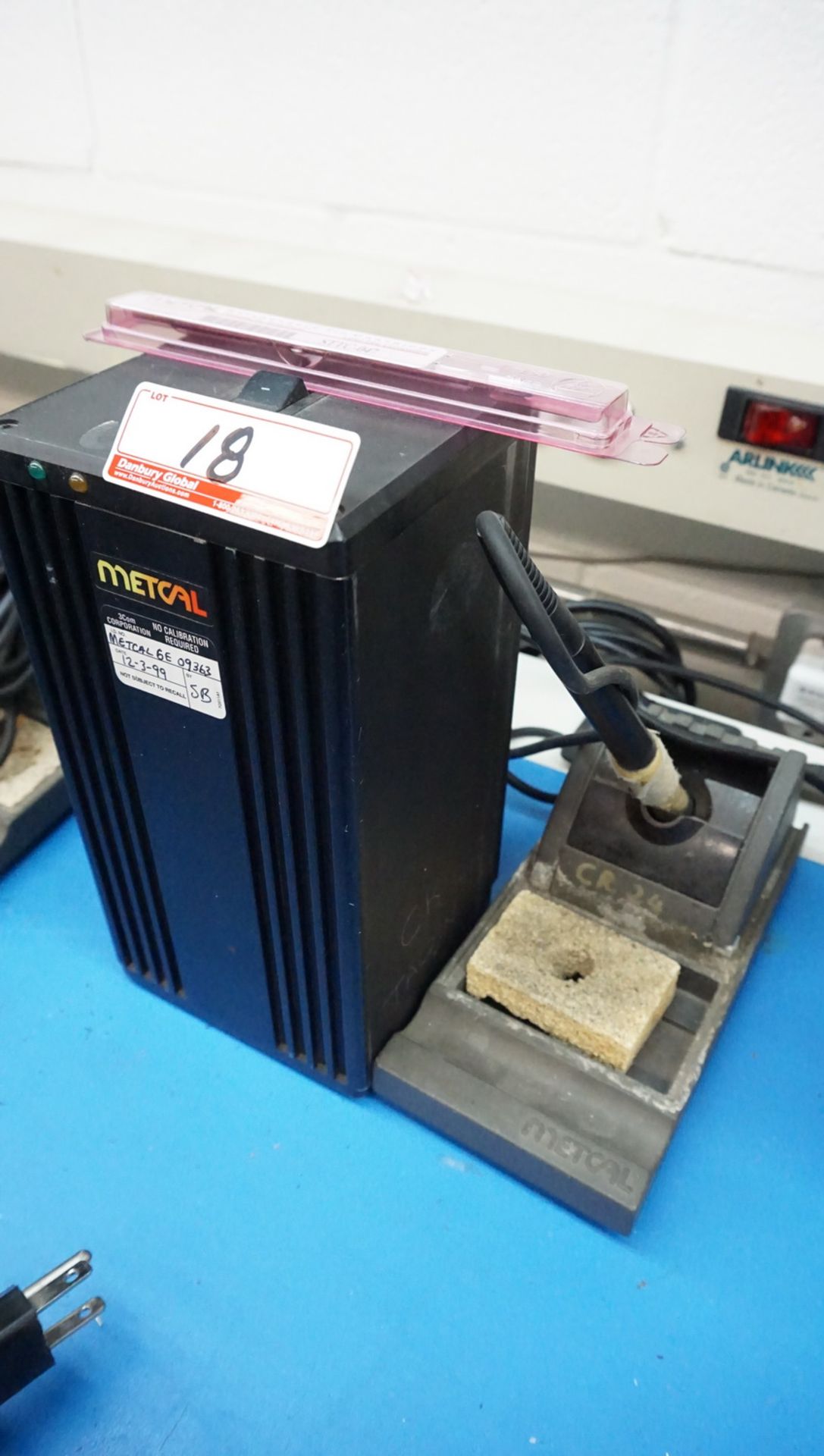 METCAL PS2E-01 SOLDERING STATION