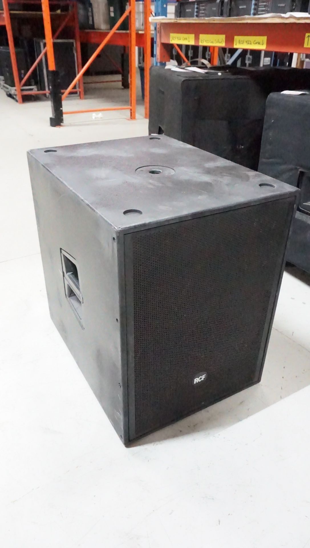 UNITS - RCF 4PRO 8003-AS POWERED SUB-WOOFER W/ COVER - Image 3 of 3