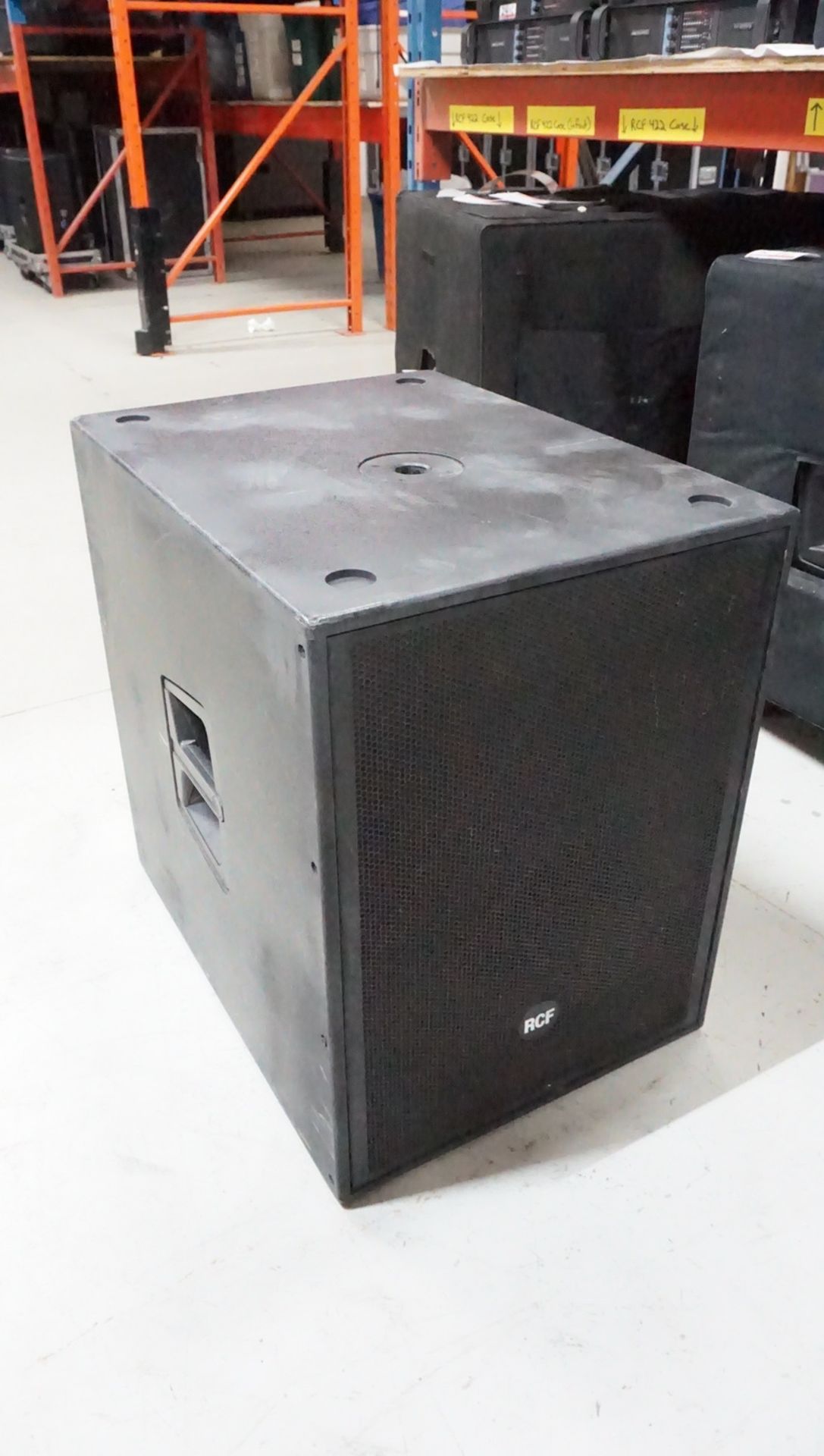 UNITS - RCF 4PRO 8003-AS POWERED SUB-WOOFER W/ COVER - Image 3 of 3