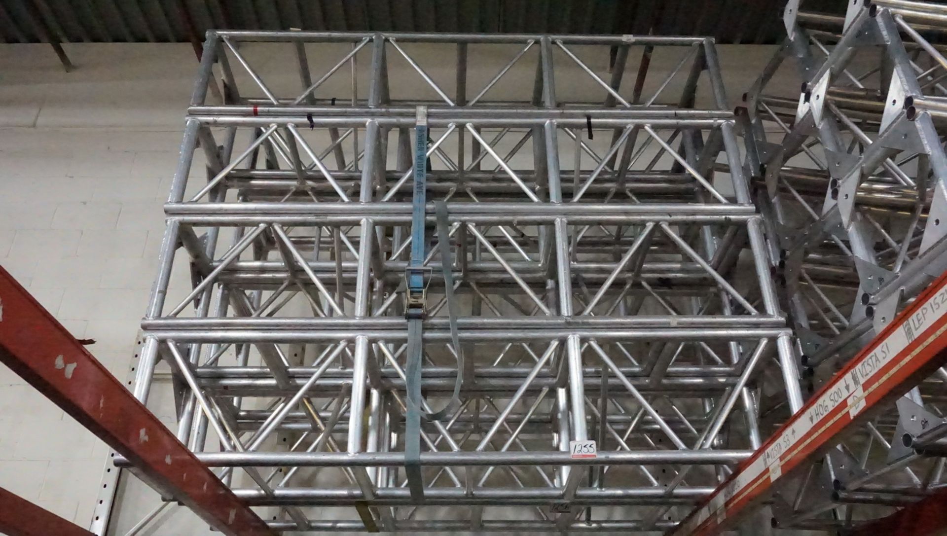 UNITS - KAD TRUSS 20.5"X20.5"X8' SECTION - NATURAL