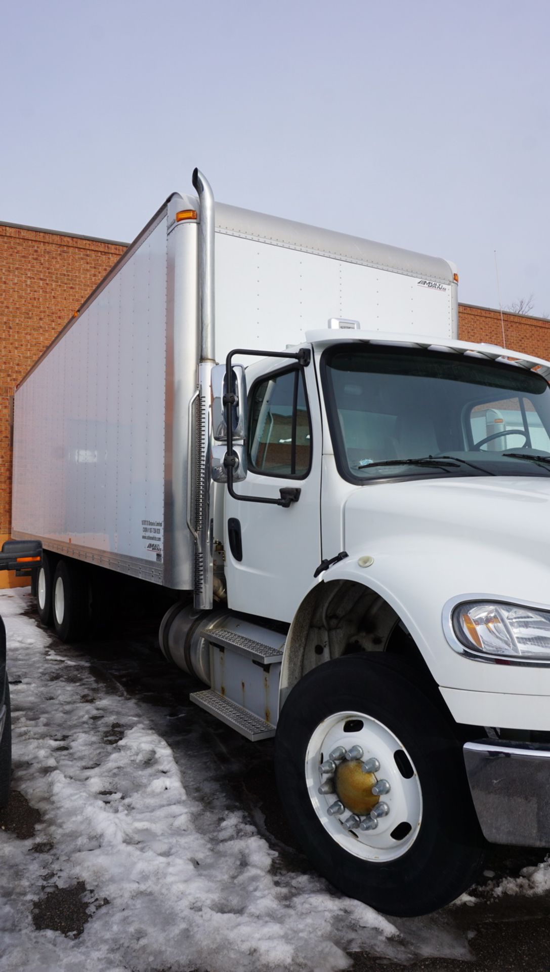 2016 FREIGHTLINER M2 160 CUMMINS TANDEM 20-TON STRAIGHT TRUCK W/ L6 8.9L ISL9 DIESEL ENGINE, - Image 5 of 19