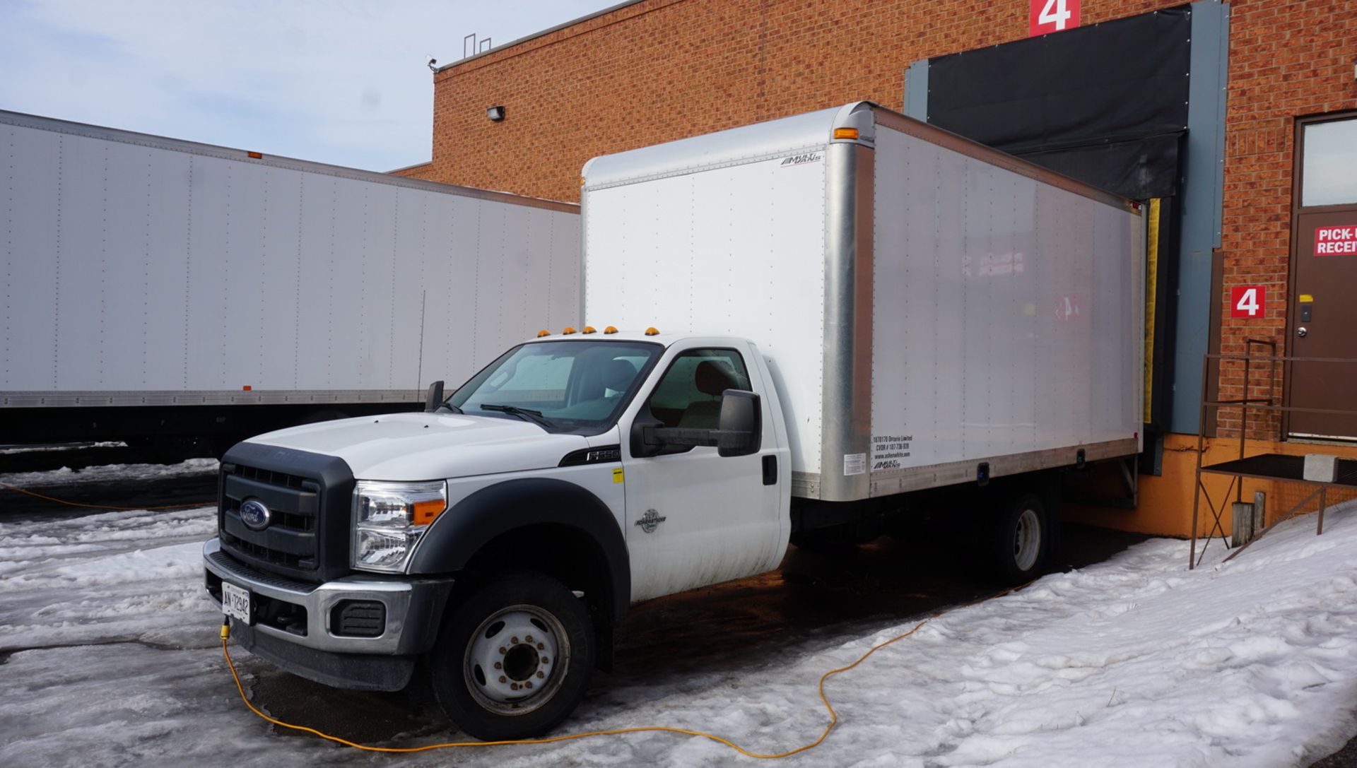 2016 FORD F550 SUPER DUTY STRAIGHT TRUCK W/ V8 6.7L DIESEL ENGINE, 4X2 C/W 14_ L BOX W/ INTEGRAL - Image 3 of 14