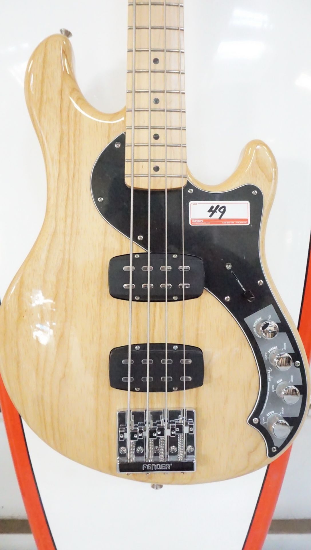 FENDER DELUXE DIMENSION BASS NATURAL ELECTRIC BASS GUITAR W/ FENDER BLACK SOFT CASE - Image 2 of 8