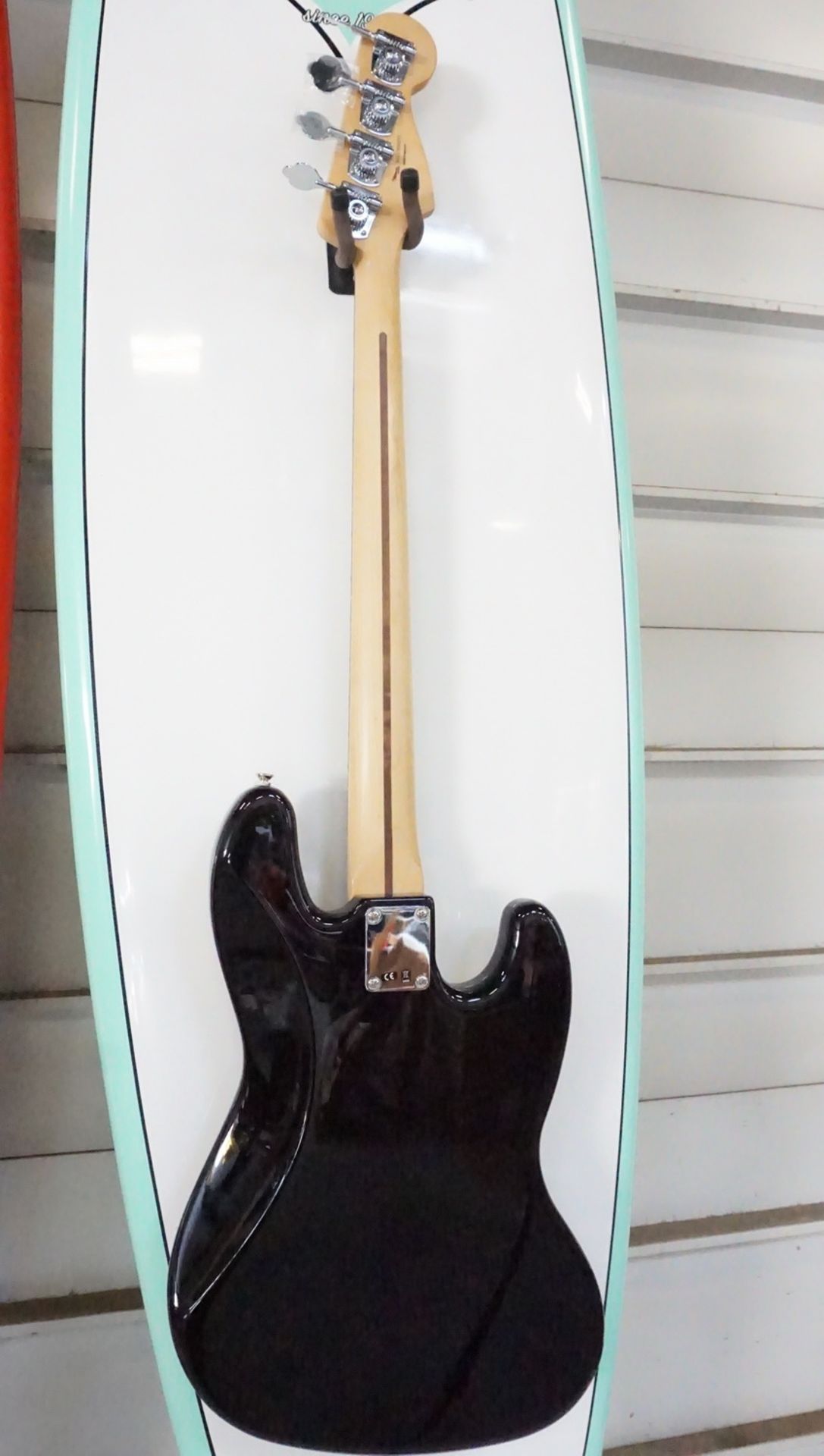 FENDER STANDARD J-BASS RW BLACK (LEFT HAND) ELECTRIC BASS GUITAR - Image 3 of 5