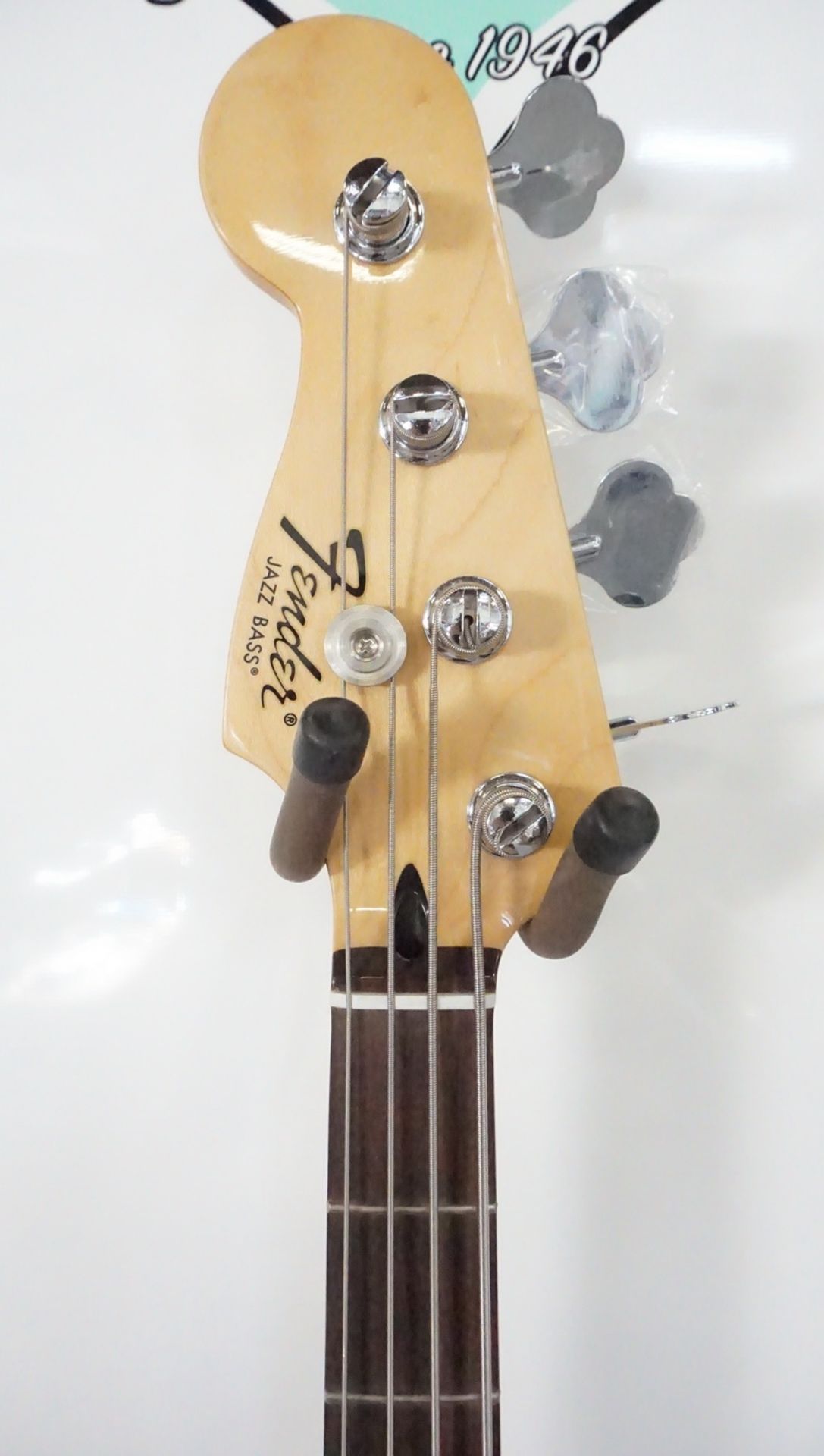 FENDER STANDARD J-BASS RW BLACK (LEFT HAND) ELECTRIC BASS GUITAR - Image 4 of 5