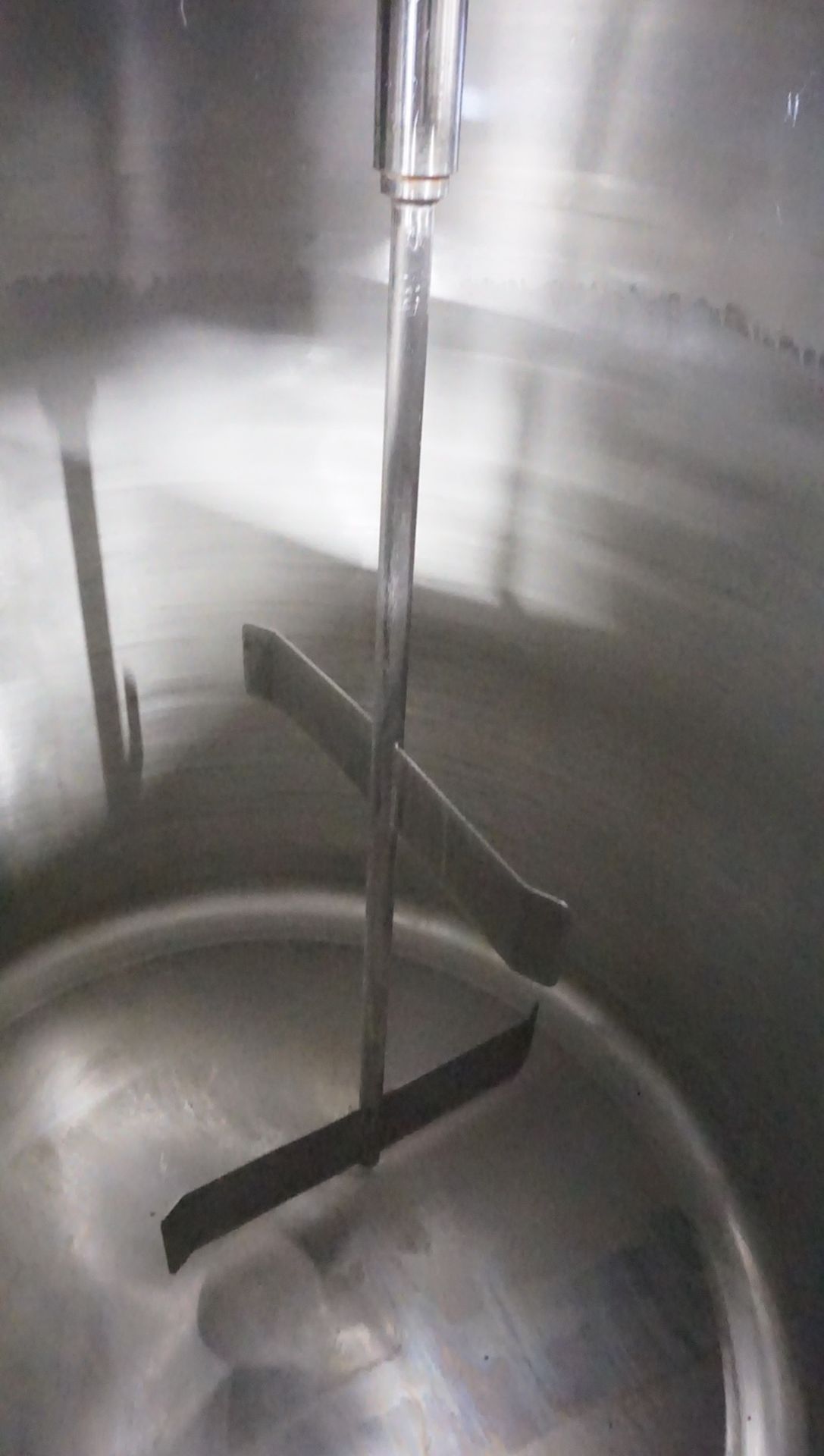 STAINLESS STEEL JACKETED MIXING TANK (INTERIOR APPROX. 36.75 X 39"D) W/ BOTTOM - Image 2 of 2