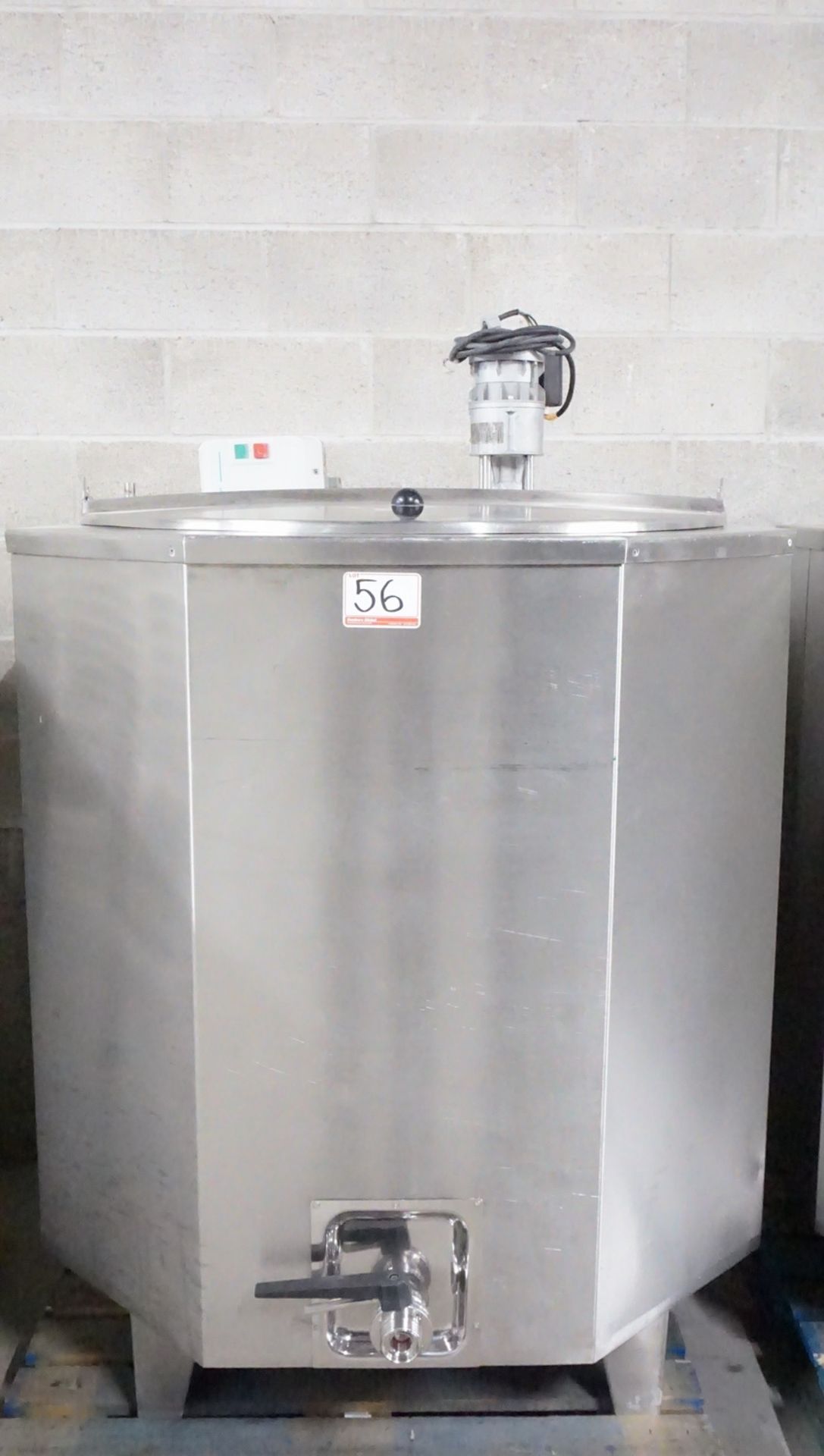 STAINLESS STEEL JACKETED MIXING TANK (INTERIOR APPROX. 36.75 X 39"D) W/ BOTTOM