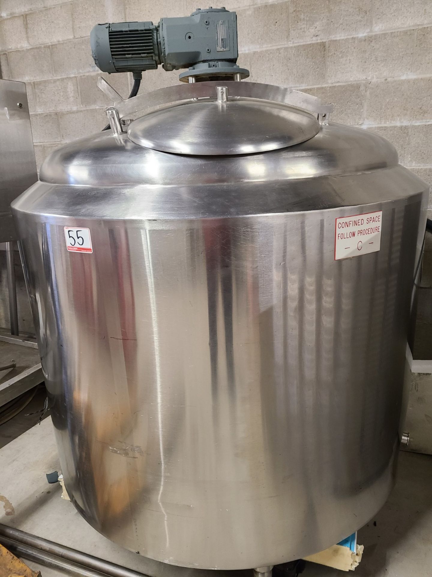 ST REGIS JACKETED STAINLESS STEEL MIXING TANK (INTERIOR APPROX. 54" X 43"D) W/ BOTTOM DISCHARGE, S/N - Image 2 of 6