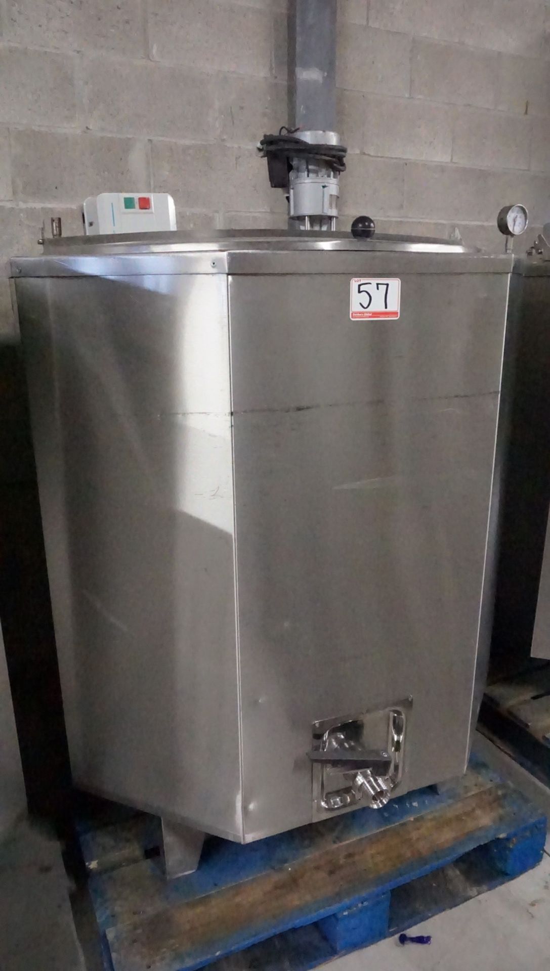 STAINLESS STEEL JACKETED MIXING TANK (INTERIOR APPROX. 36.75 X 39"D) W/ BOTTOM