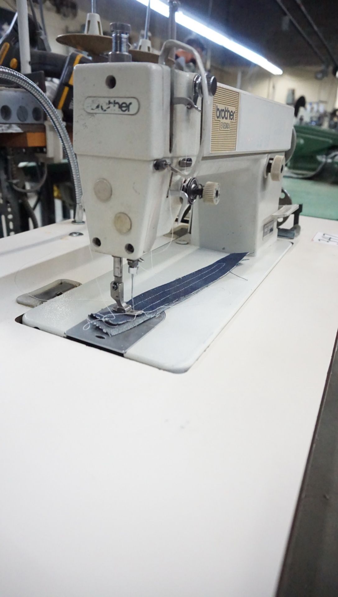 BROTHER DB2-B737-413 SINGLE THREAD SEWING MACHINE - Image 4 of 4