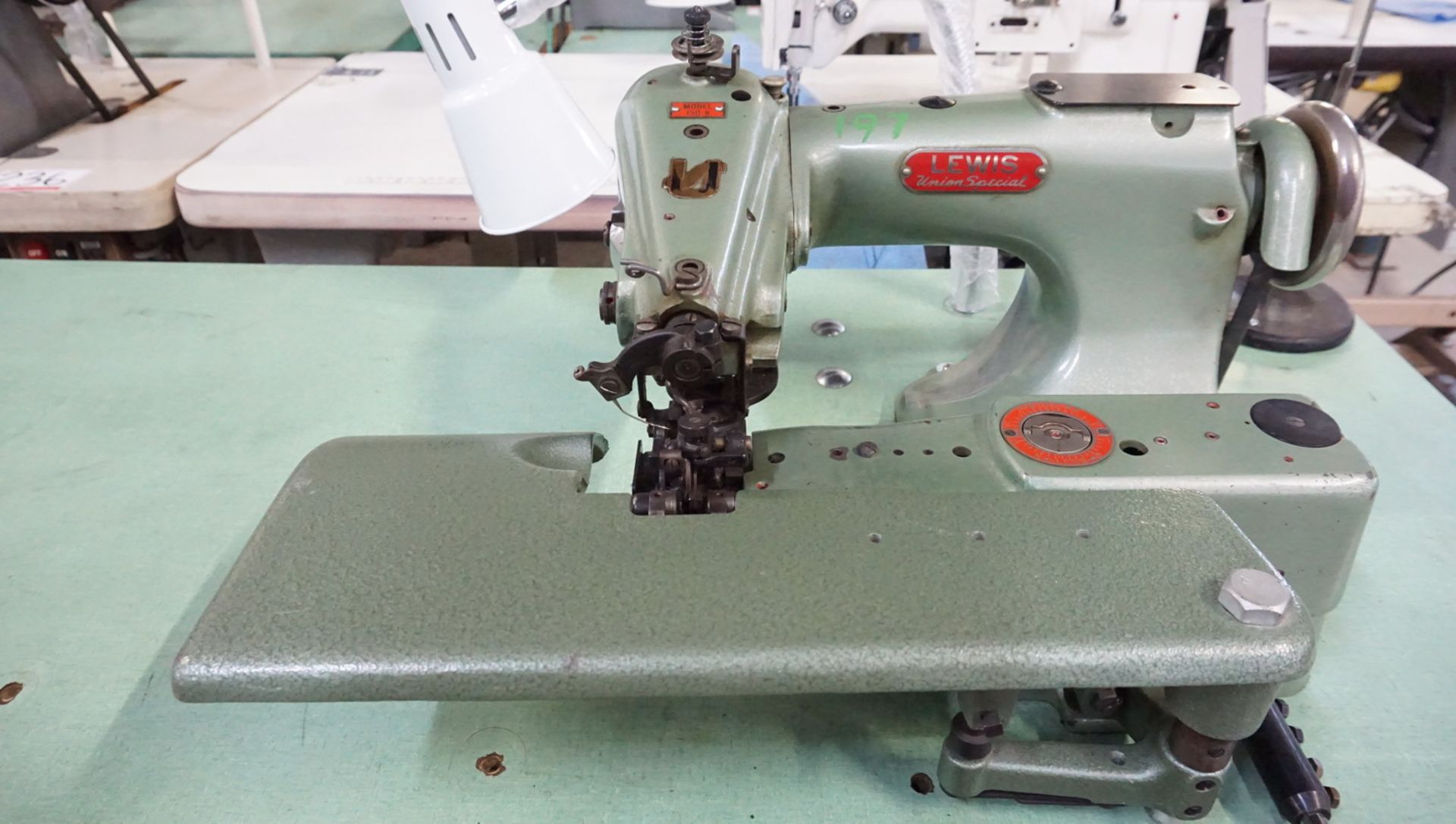 LEWIS 150 BLIND STITCH MACHINE - Image 3 of 5