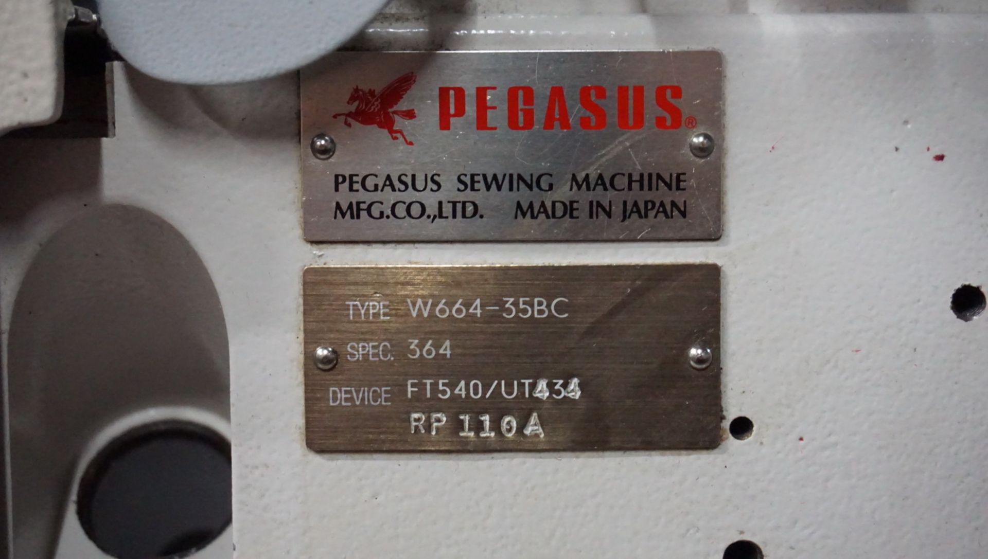 PEGASUS W644-35BC 3-NEEDLE CYLINDER BED COVERSTITCH W/ NEEDLE POSITIONER (230V) - Image 6 of 7