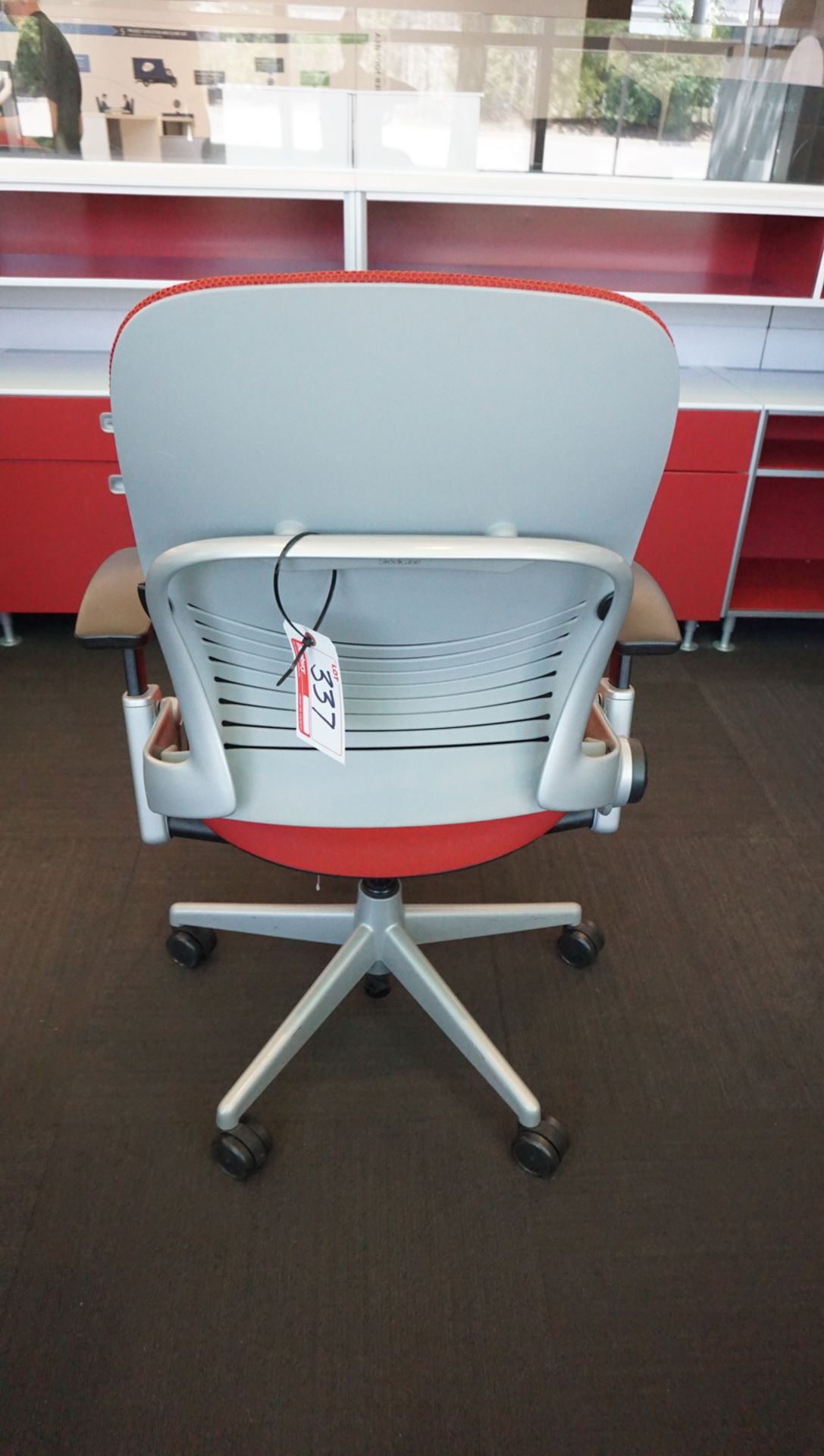 STEELCASE LEAP RED FABRIC ERGONOMIC OFFICE CHAIR - Image 2 of 2