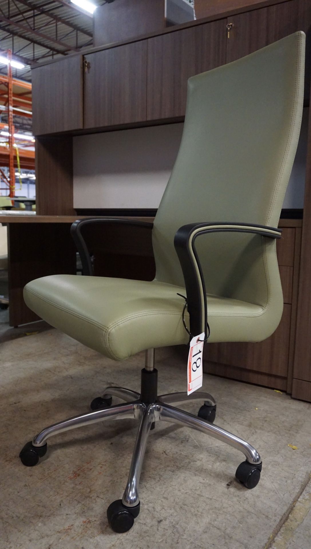 STEELCASE COALESSE 798 LEATHER H/B PNEU ADJ OFFICE CHAIR