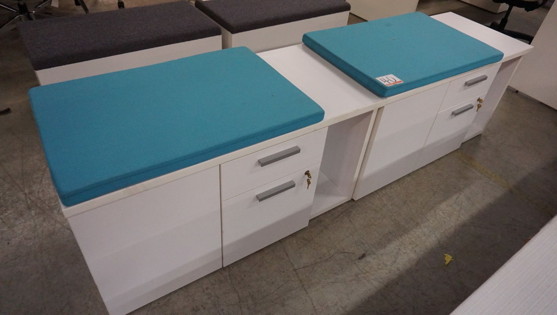 UNITS - STEELCASE MUEBLE 20 X42" 2-DIED CABINET W/ BLUE FAB CUSHION