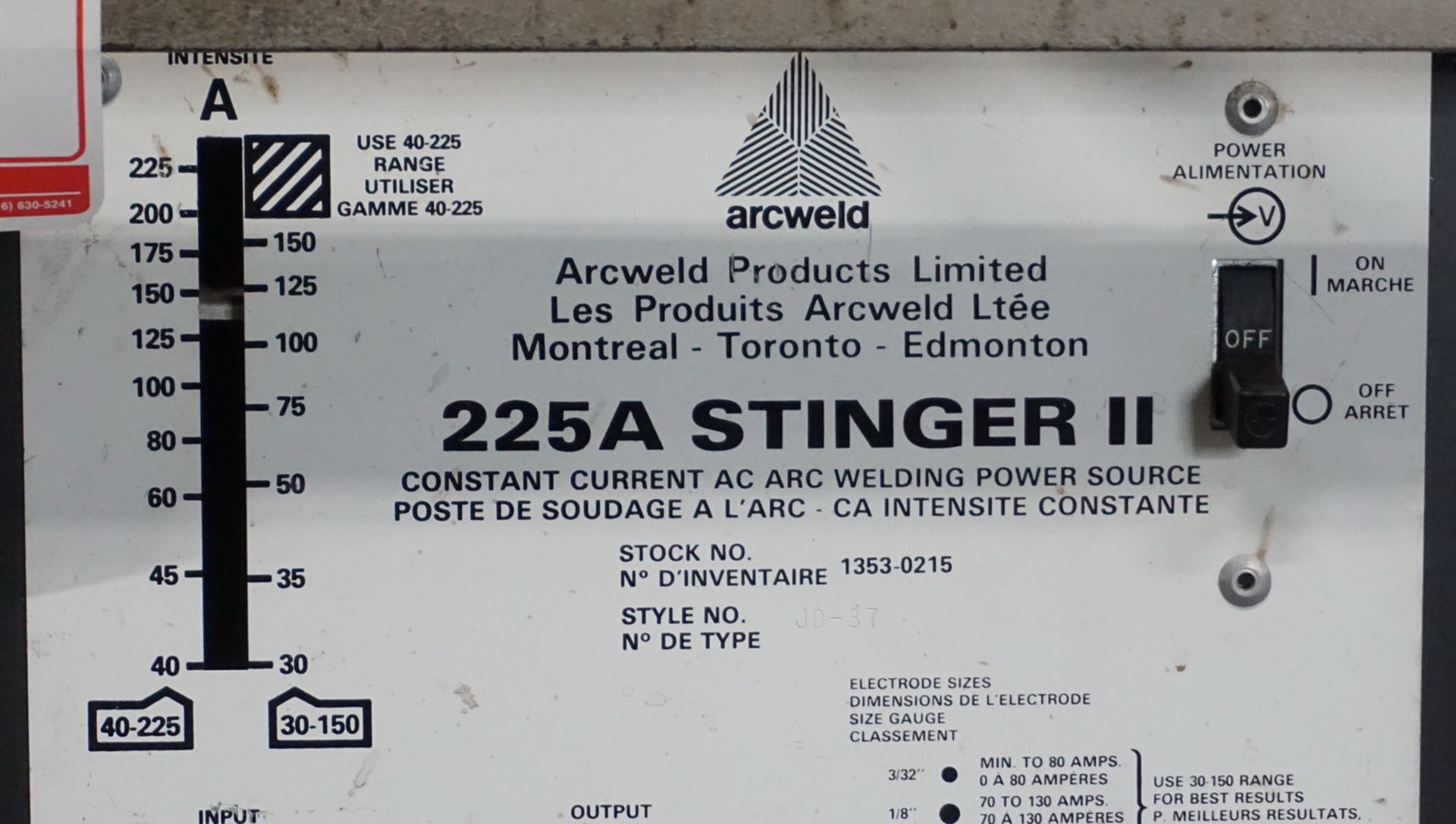 ARCWELD 225A STINGER 2 ARC WELDING POWER SOURCE STYLE JD-37, S/N 1353-0215 C/W ACCESSORIES - Image 2 of 3