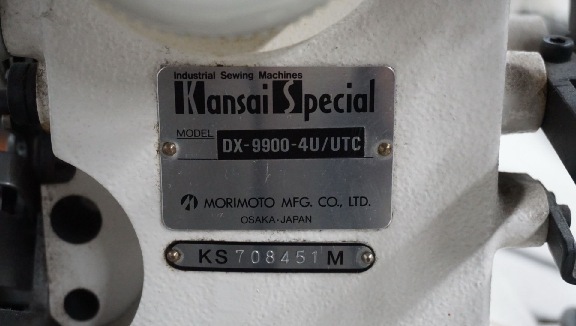 KANSAI DX99004U/UTC 4-NEEDLE CYLINDER MACHINE W/ NEEDLE POSITIONER & PUILLER, S/N 708451 (205/ - Image 6 of 6