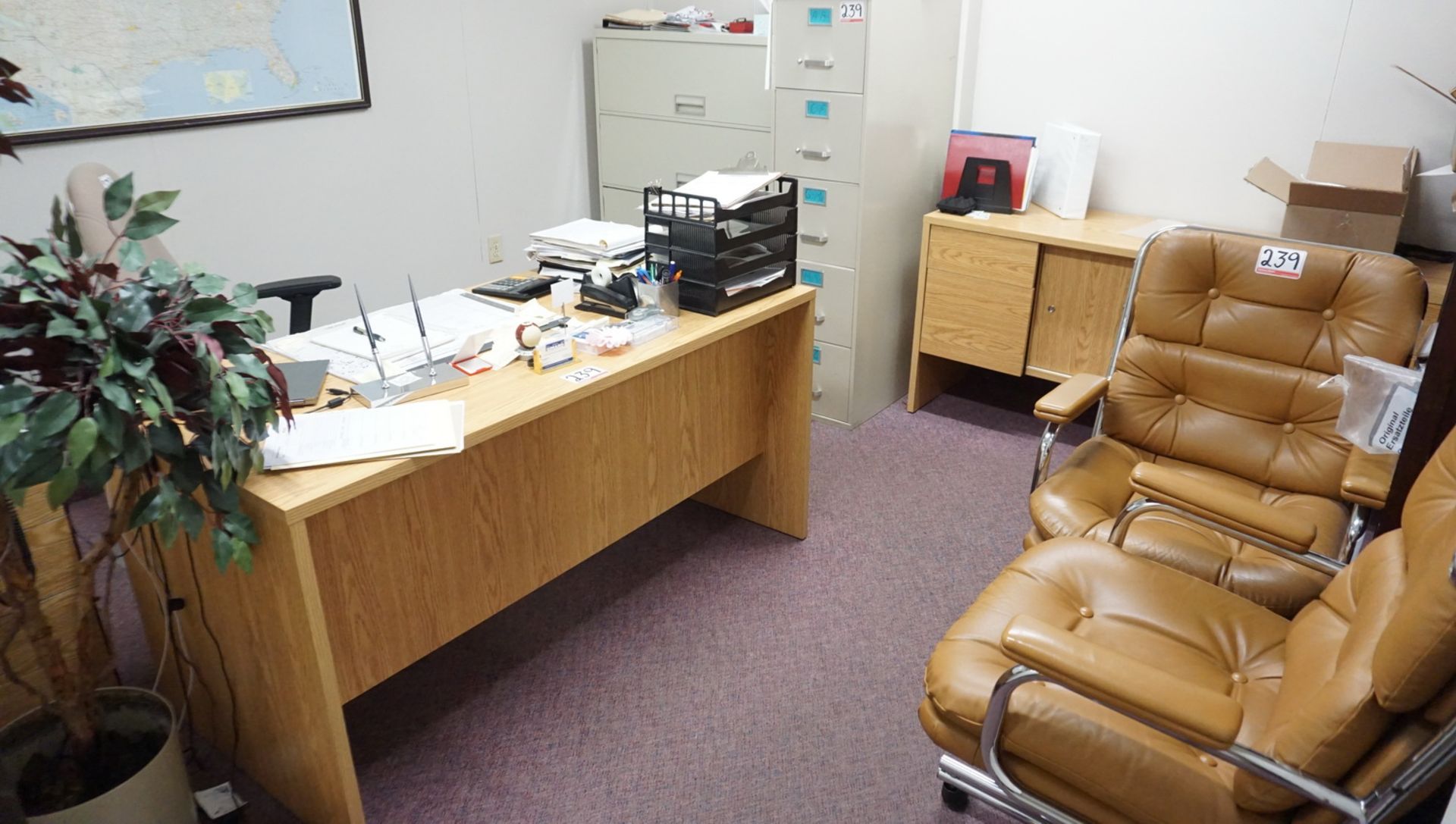 LOT - CONTENTS OF OFFICE C/O: DESK, CREDENZA, & OFFICE CHAIRS