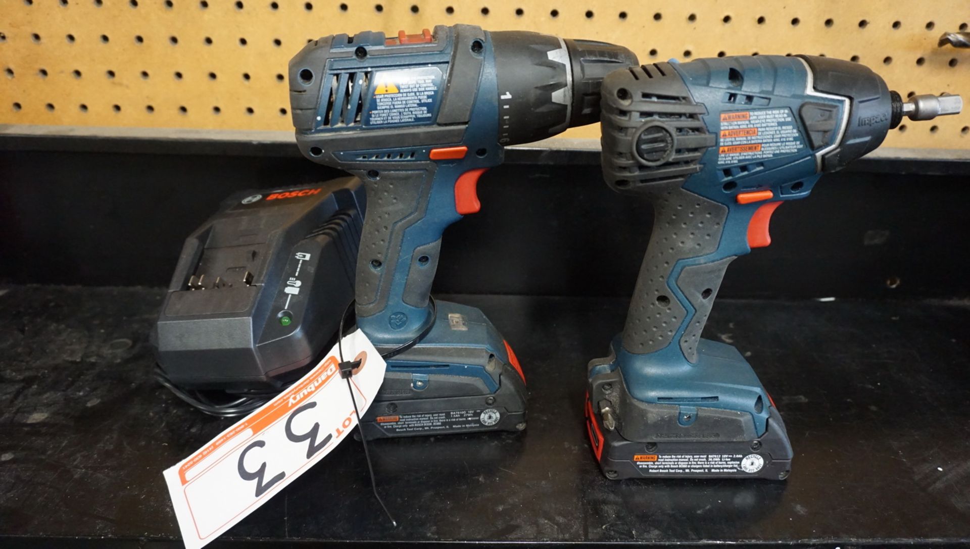 LOT - BOSCH 18V LI-ION DRILL/DRIVER C/W (1) CHARGER (2) BATTERIES