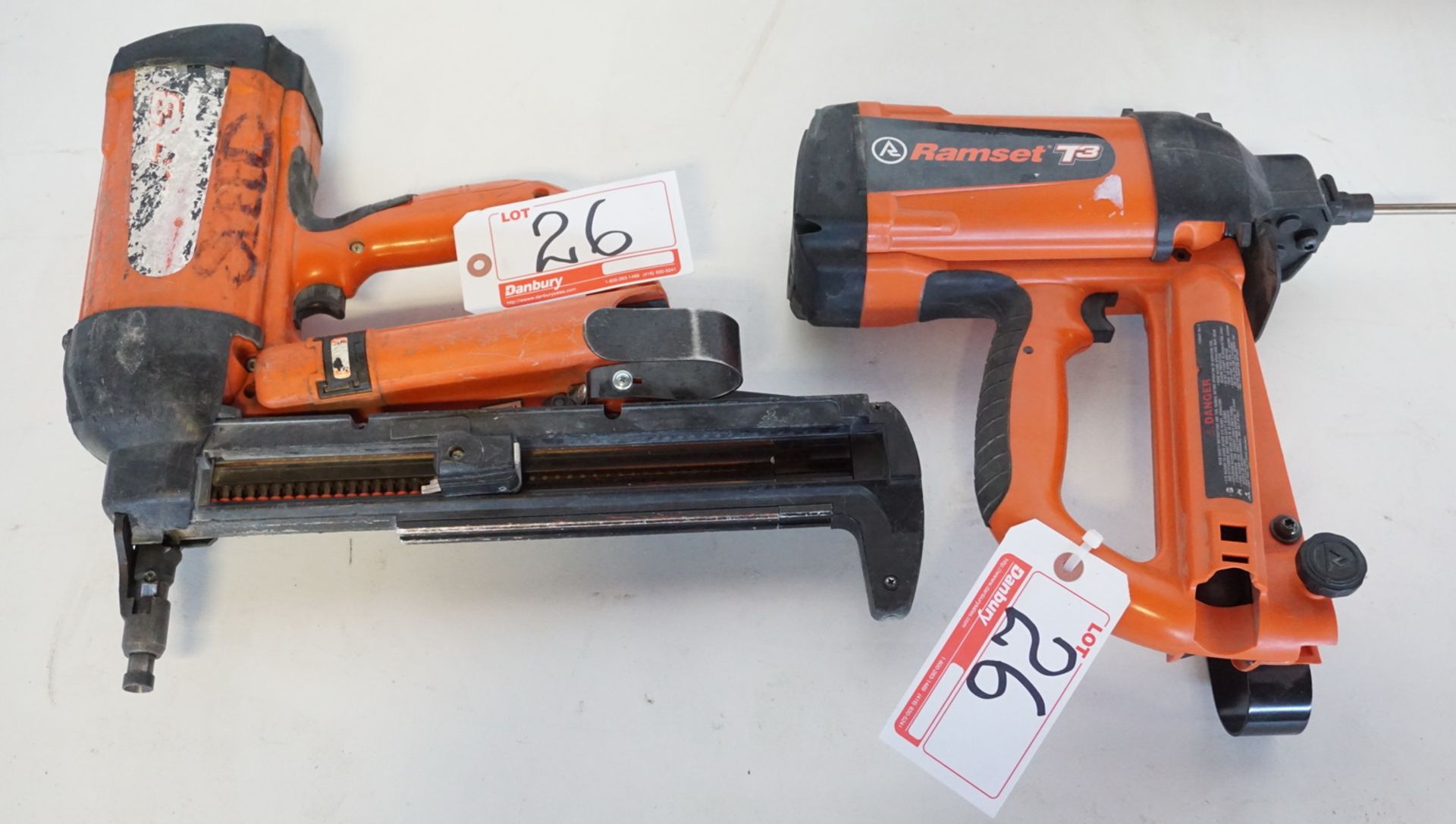 LOT - RAMSET T3 CORDLESS NAILERS - (1 UNIT MISSING TIP)