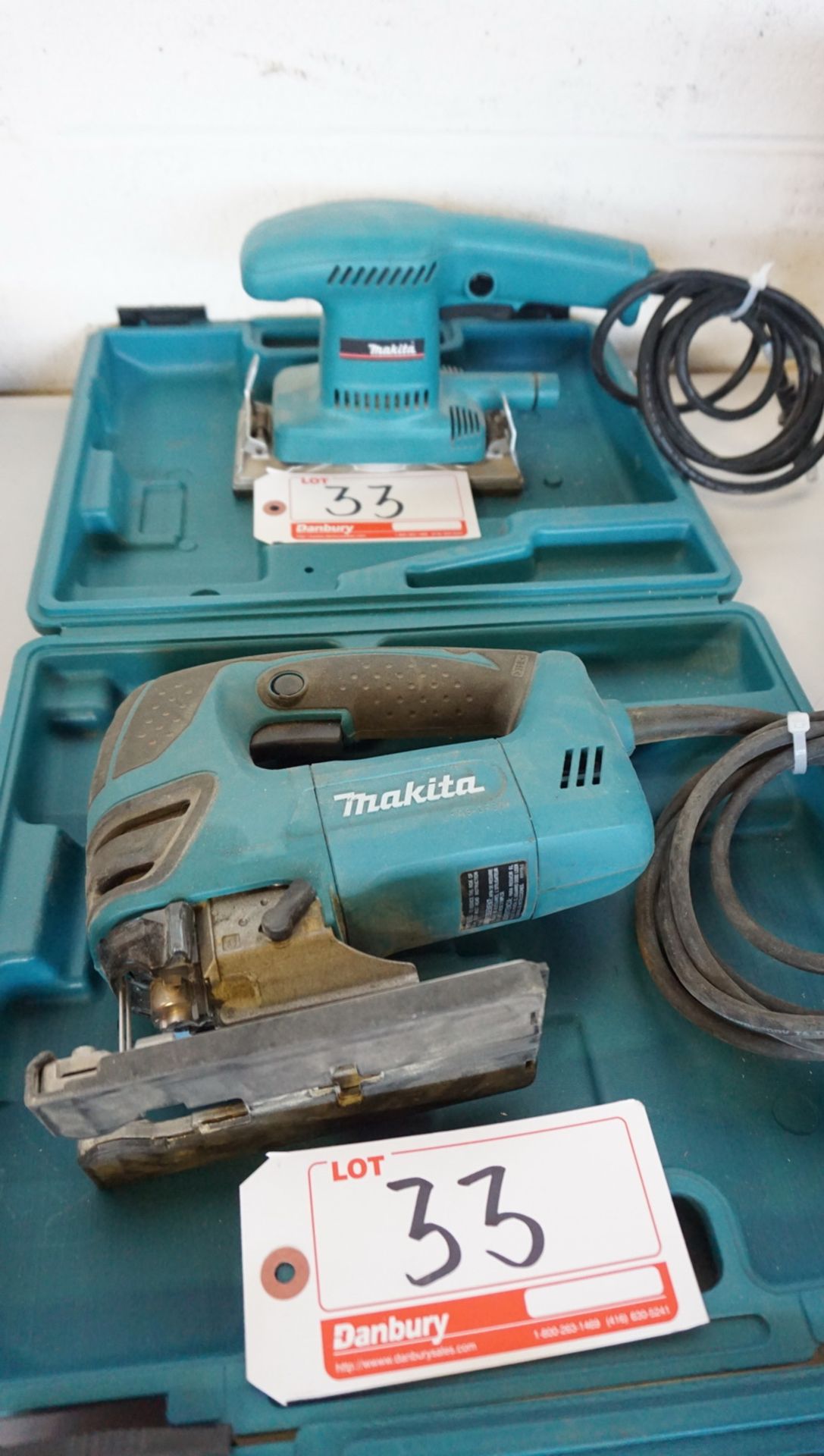 LOT - MAKITA 4350FCT & BO3700 ELECTRIC JIG SAW & SANDER (2 PCS)