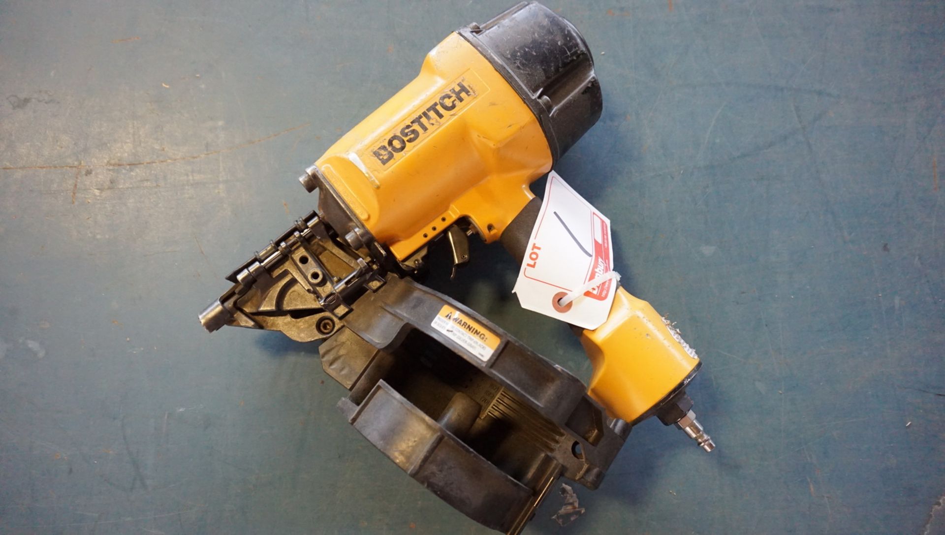 BOSTITCH N80CB-1 PNEUMATIC COIL NAIL GUN