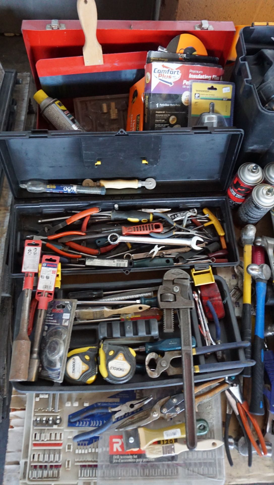 LOT - HAND TOOLS, TOOL BOXES, KNEE PADS, ETC (1 SKID) - Image 2 of 3