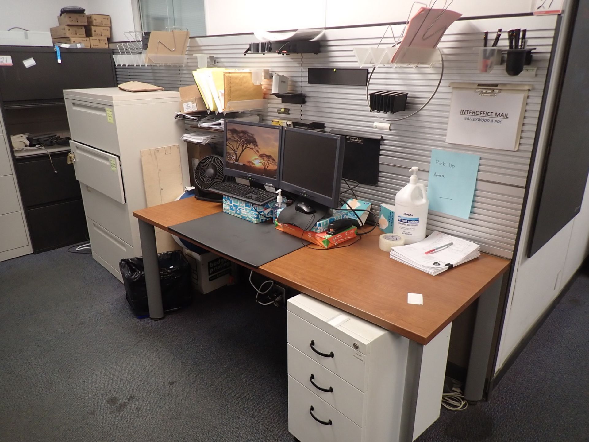 STEELCASE APPROX 152" X 195" X 67"H WORKSTATION PARTITIONS C/W (2) CORNER STATIONARY DESKS, (1) 6' - Image 2 of 5