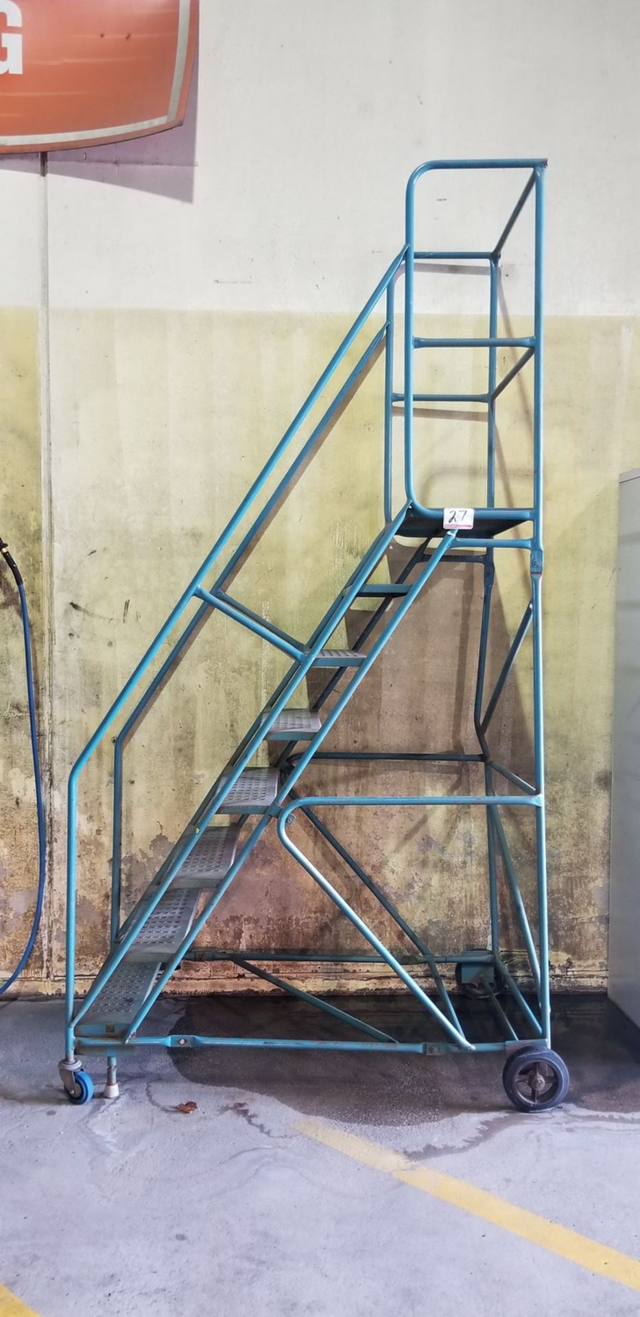 8-STEP ROLLING WAREHOUSE LADDER