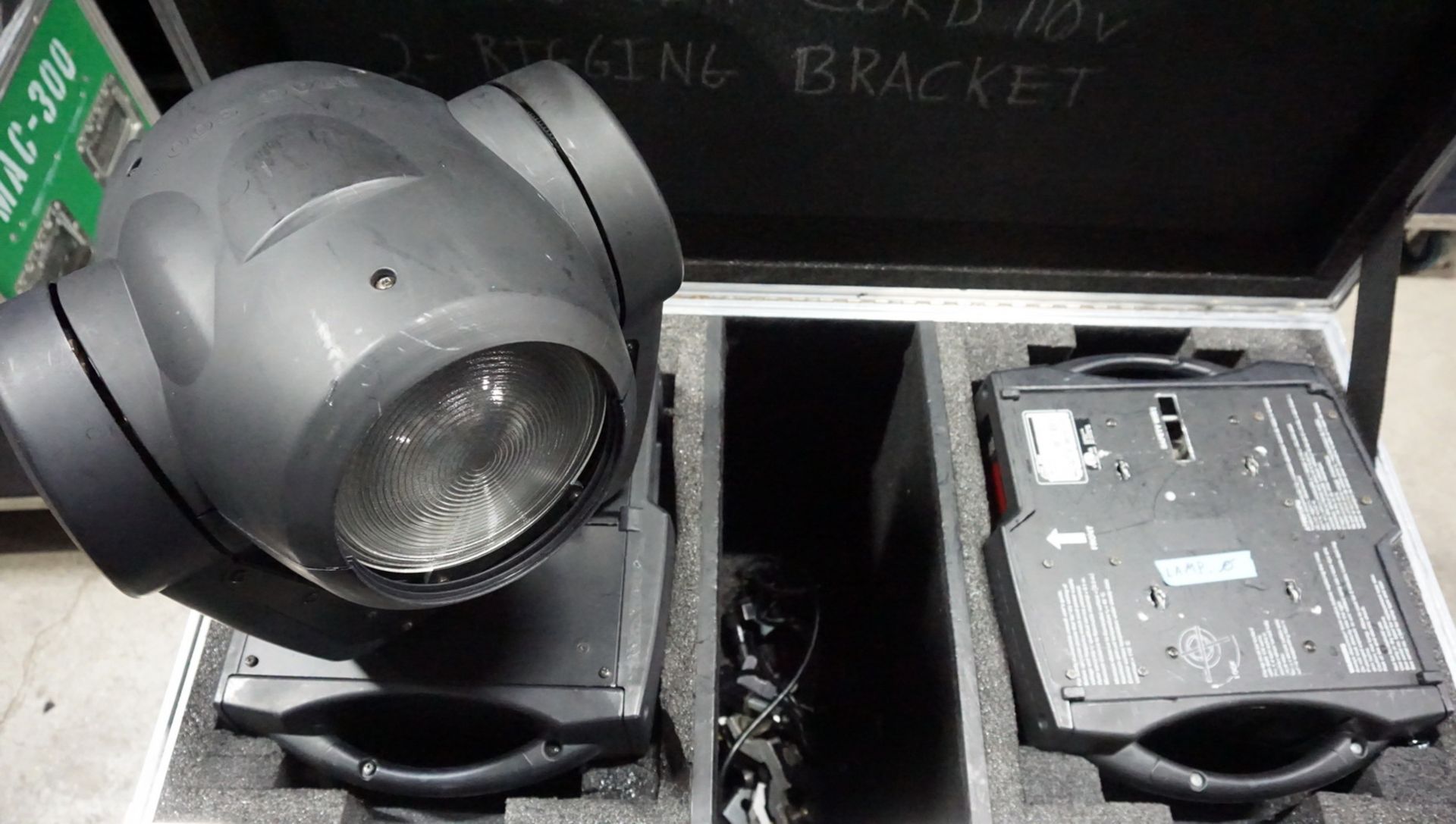 UNITS - MARTIN MAC 300 MOVING HEAD STAGE WASH LIGHTS C/W ROLLING HARD CASE - Image 2 of 2