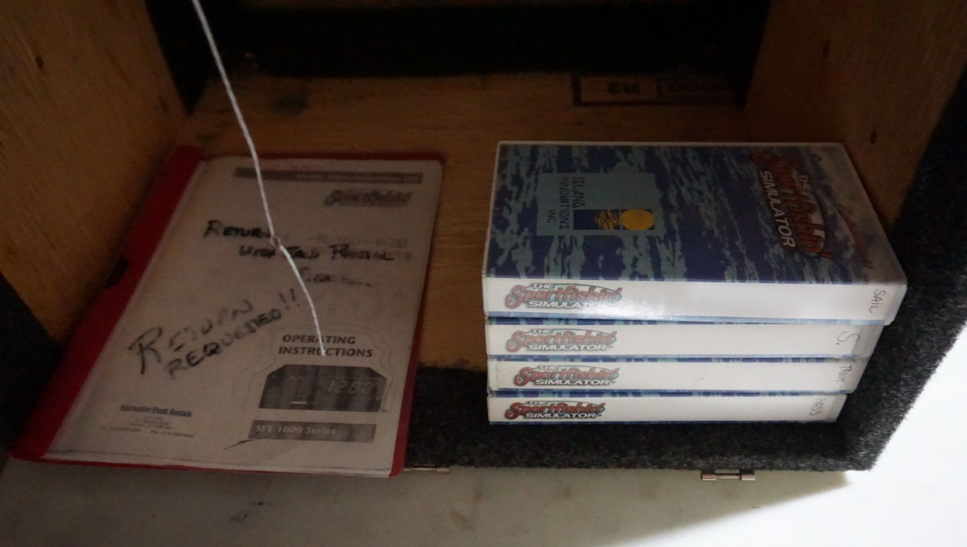 THE SPORT FISHIN SIMULATOR C/W FISHING ROD, VHS TAPES, & TRAVEL CASE - Image 3 of 3