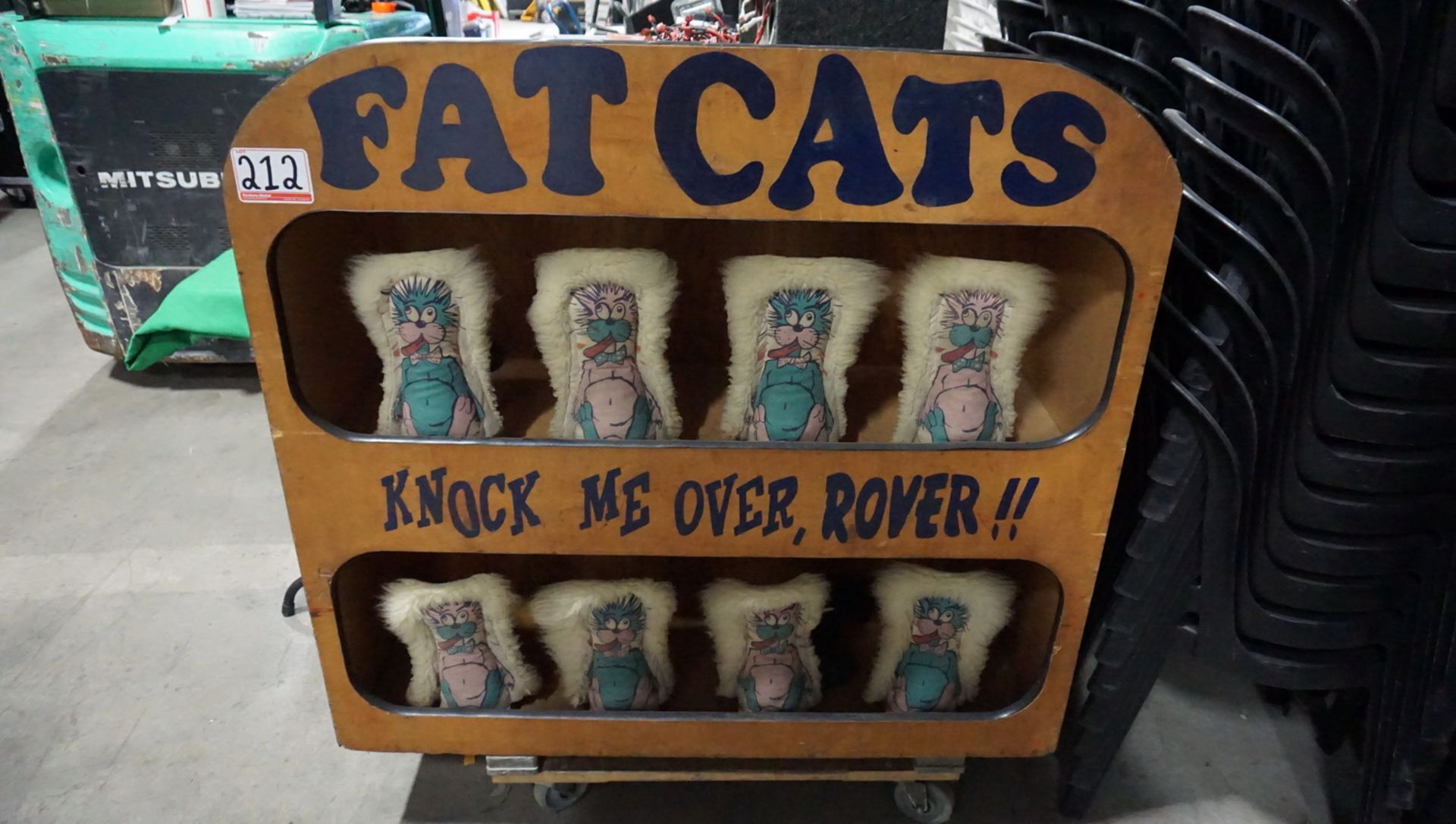 FAT CATS - KNOCK ME OVER BALL TOSS GAME