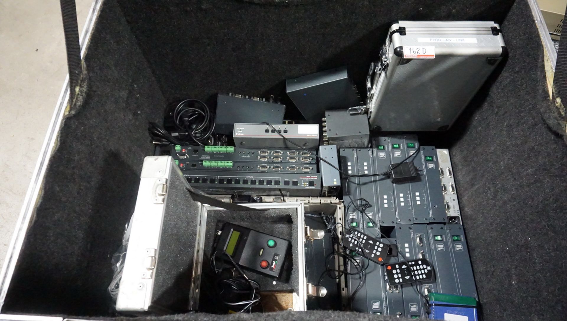LOT - ASSORTED VGA SWITCHES, ETC. C/W ROLLING HARD CASE - Image 2 of 3