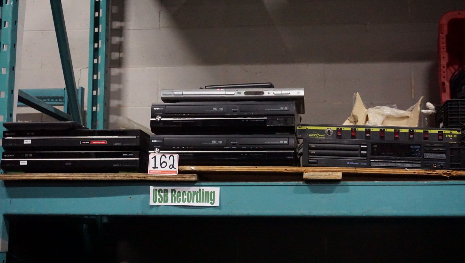 LOT - SONY, TOSHIBA, & PHILIPS DVD RECORDERS & VHS/DVD PLAYERS