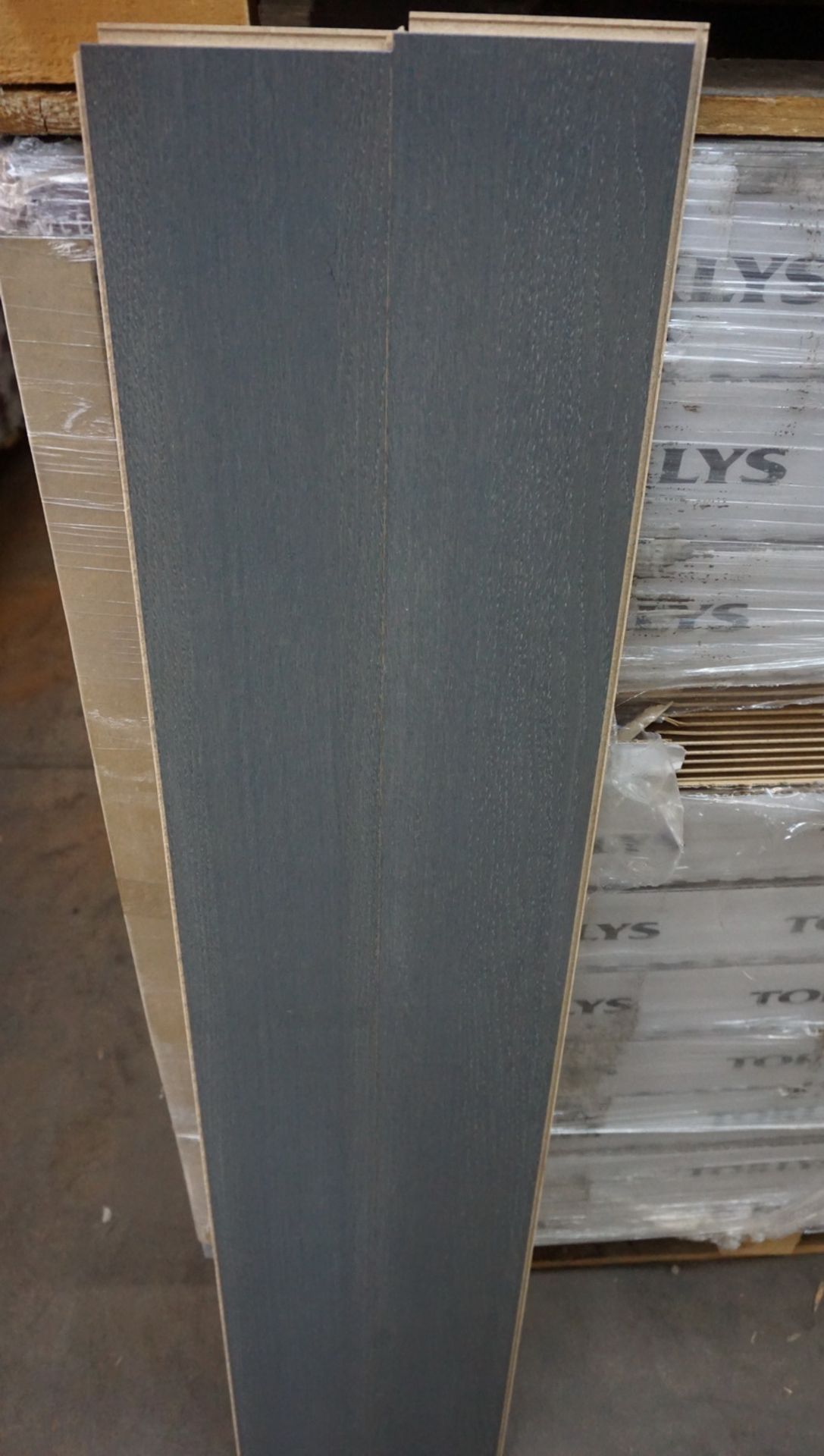 BOXES - TORLYS EVEREST PREMIER STONYBROOK GREY OAK ENGINEERED HARDWOOD 4-7/8" X 5/16" (17.66