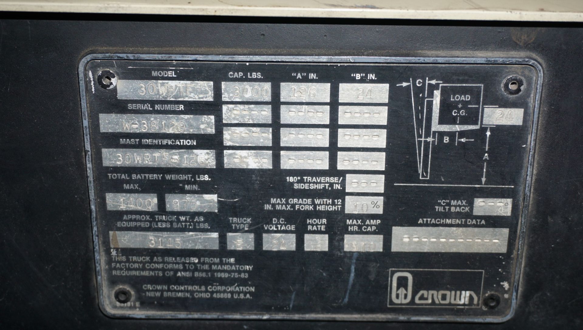CROWN 30WRTF 3,000LBS CAP ELECTRIC STACKER W/ 2-STAGE MAST, 126"H LIFT, S/N W-38123 C/W CHARGER - Image 5 of 7