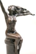 Gennarelli, Amadeo (Nachfolge): Mädchenakt mit Taube auf Säulenstumpf,Bronze mit dunkelbrauner