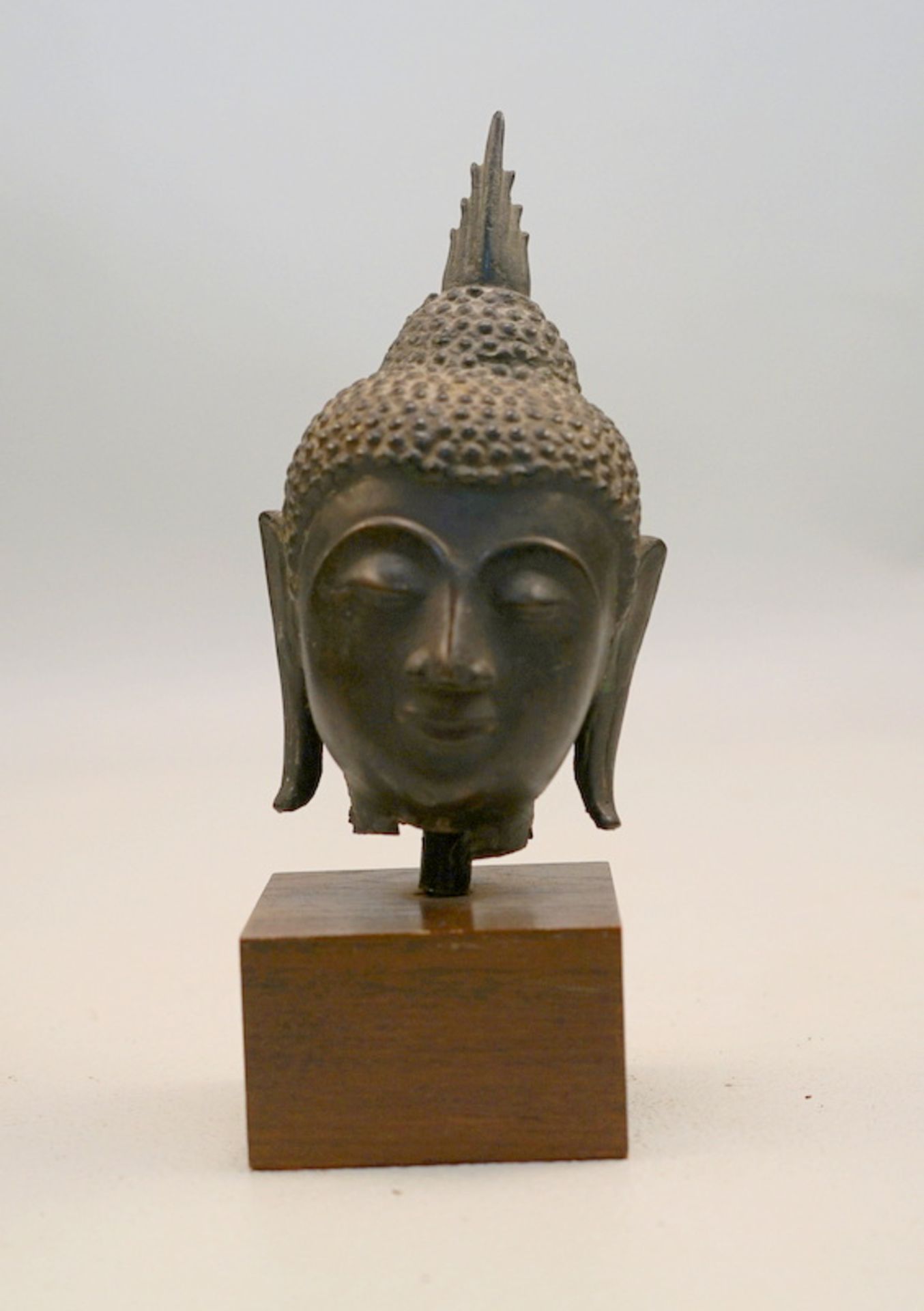 Bronze Buddha Kopf, Thailand, Ayutthaya Periode,Bronzeguss in verlorenene Form, Sandkern,