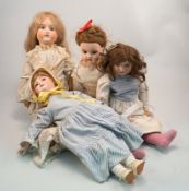 Vier alte Puppen, versch. Hersteller, u.a. 1x Armand Marseille,meist ungemarkt, dabei aber auch 1x