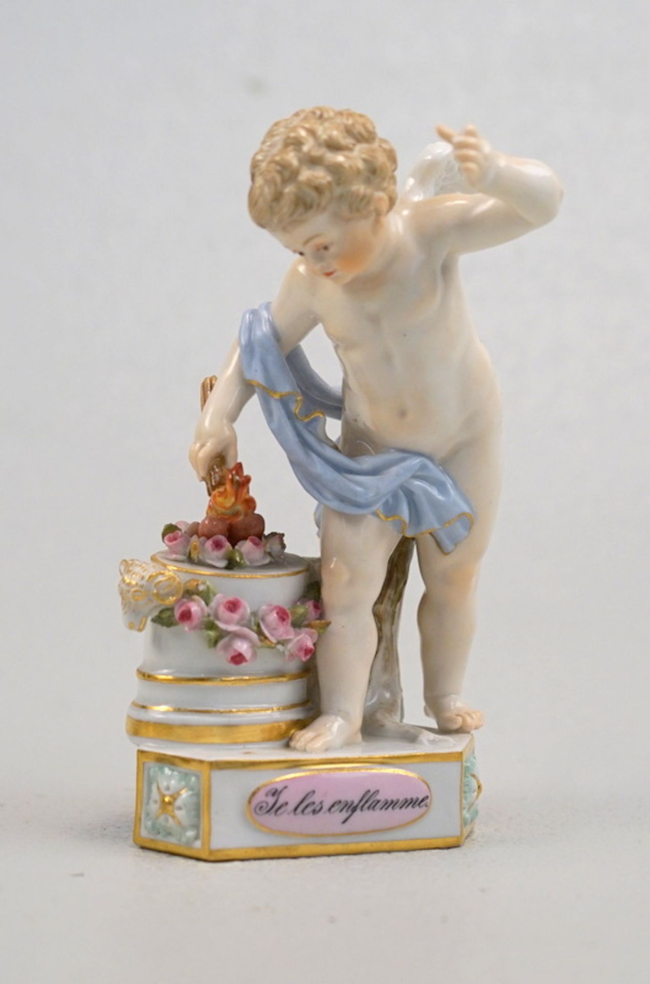 Königl. Meissen (Unterglasurblaue Marke (Knaufzeit) 1850-1924, 2. Wahl): Figur "Je les enflammes",