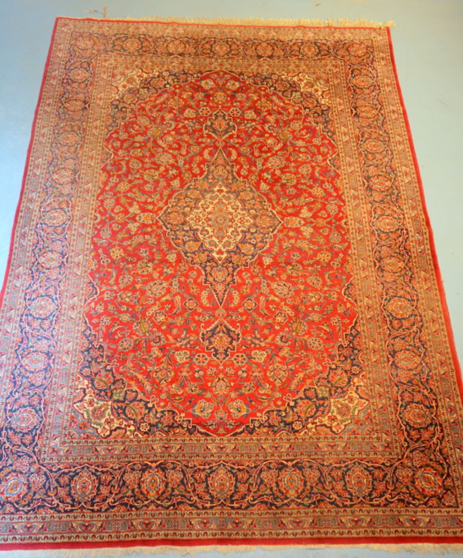Großer pers. Teppich mit Keshan Muster,kleine Benutzungsspuren, 341 x 229cm.,,