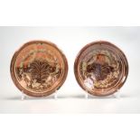 Zwei Schalen mit Goldlüster, Manises/Spanien,17.Jhd.,dunkelbrauner Scherben mit cremeweißer