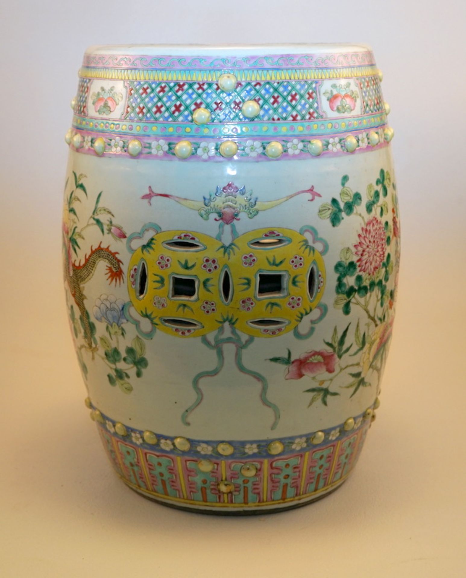 Großer Chinesische Hocker, Famille Verte, Guangxu,graue Exportscherbe, dickwandig, stellenweise - Bild 4 aus 5