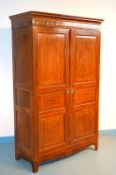 feiner victorianischer Kleiderschrank, England, um 1890,Mahagoni massiv und furniert, der