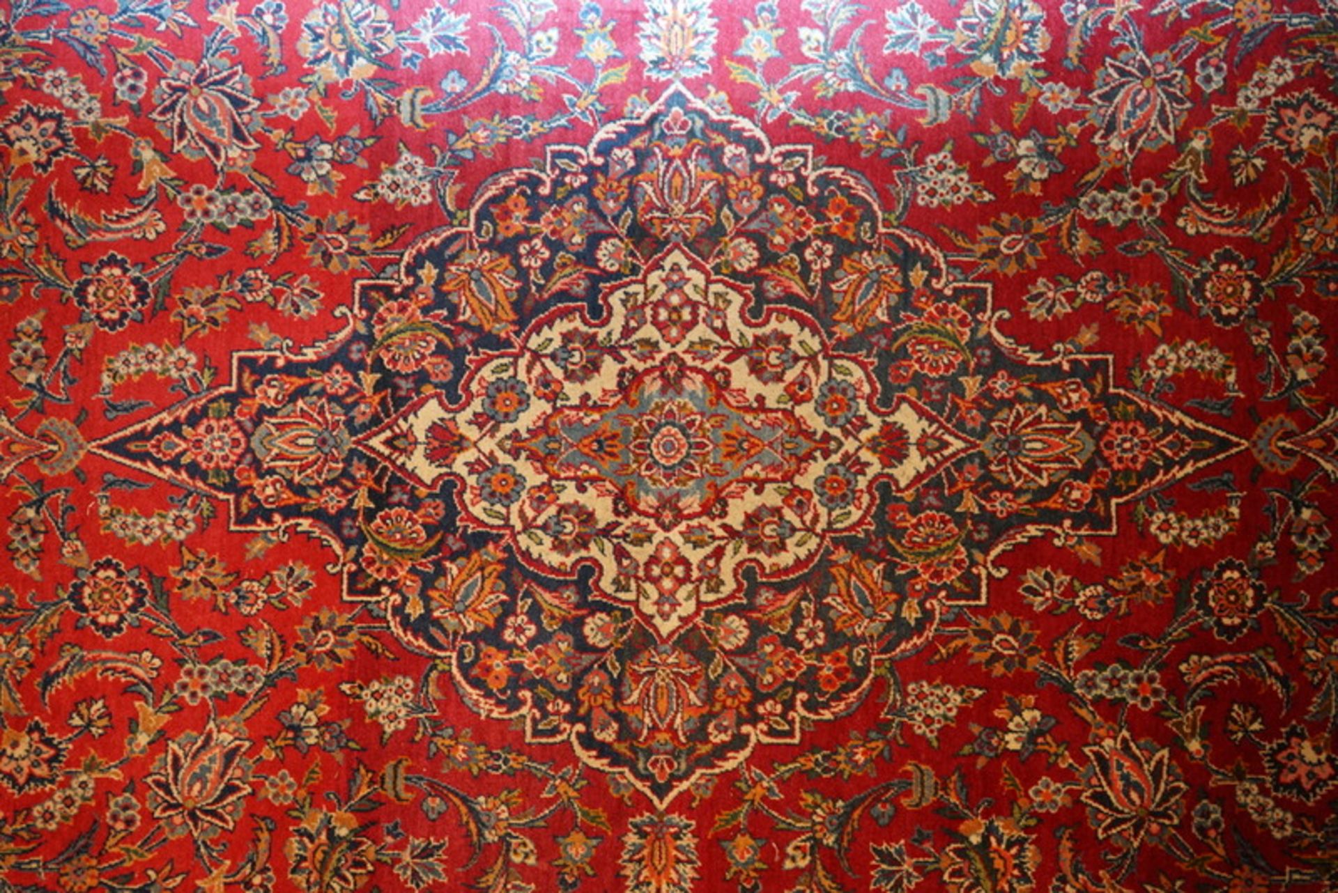 Großer pers. Teppich mit Keshan Muster,kleine Benutzungsspuren, 341 x 229cm.,, - Image 3 of 4